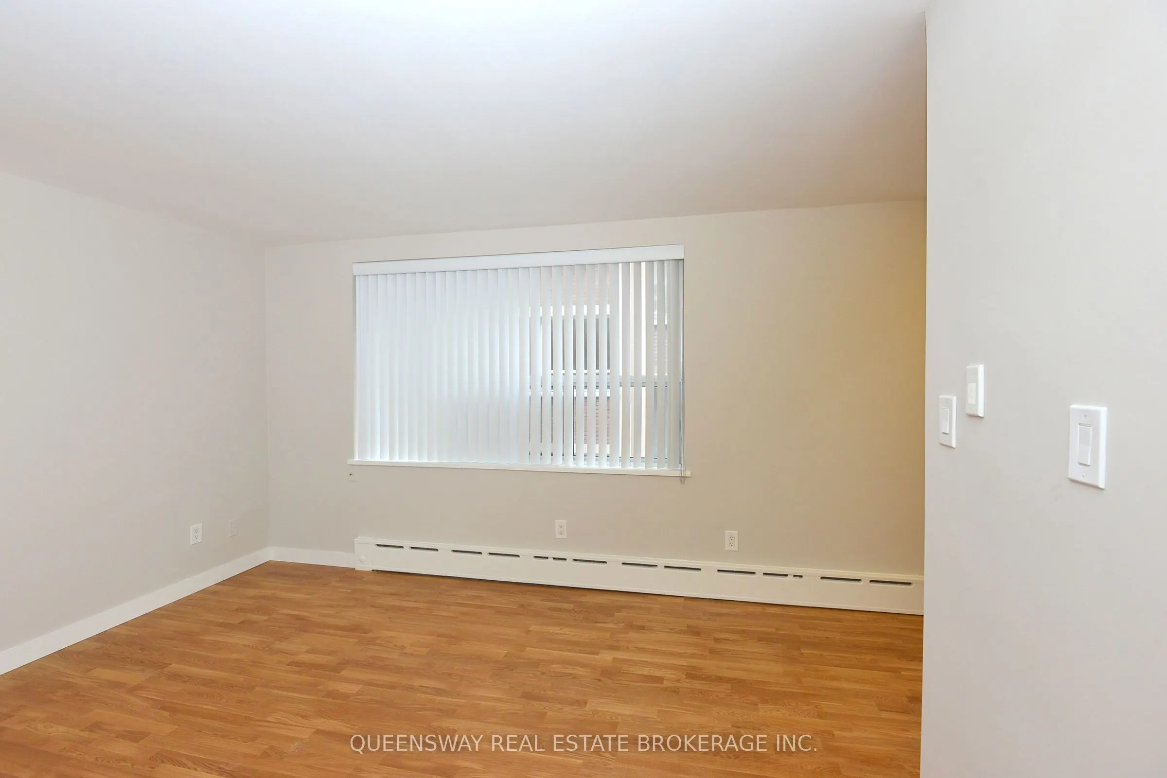263 Russell Hill Road, #402