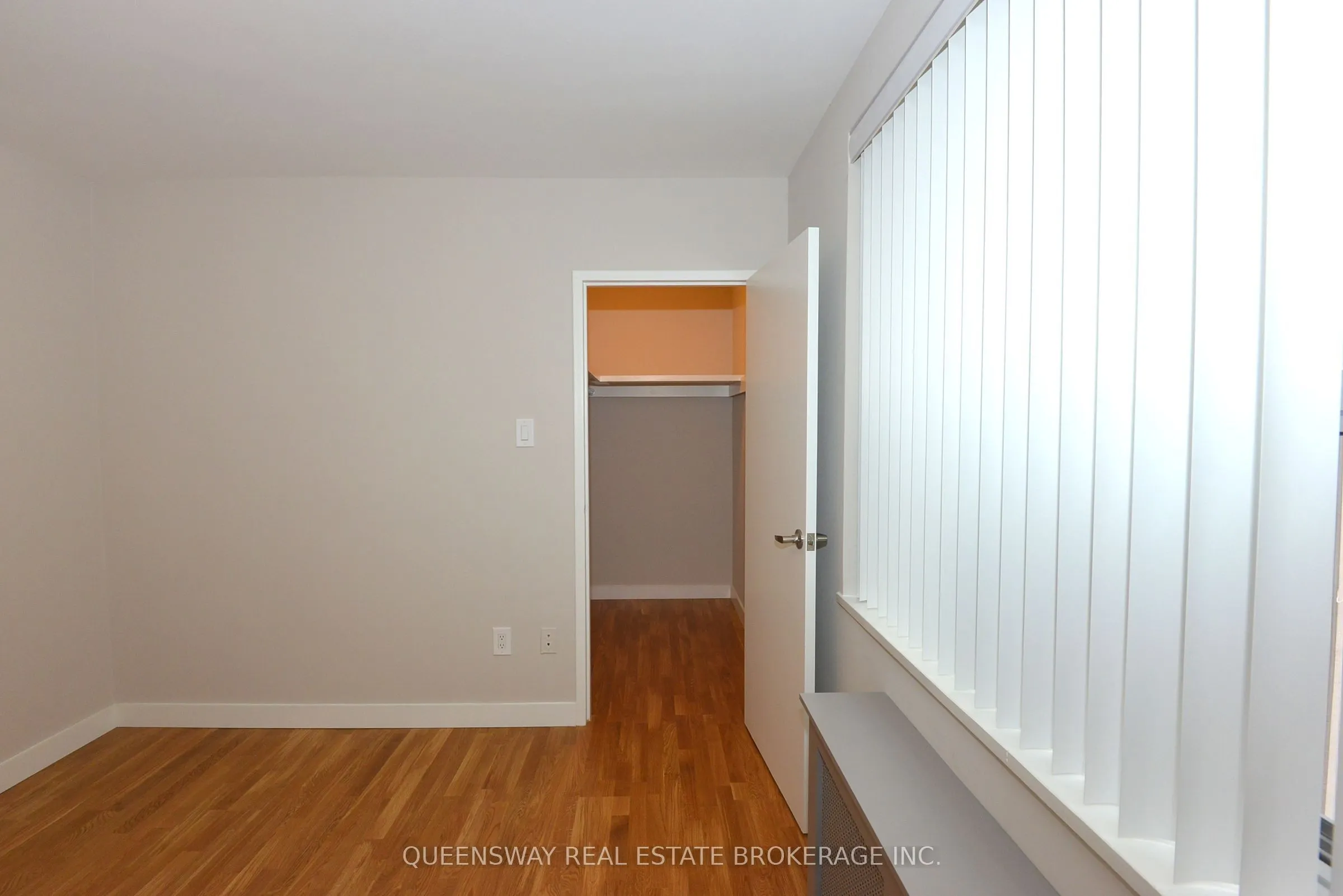 263 Russell Hill Road, #402