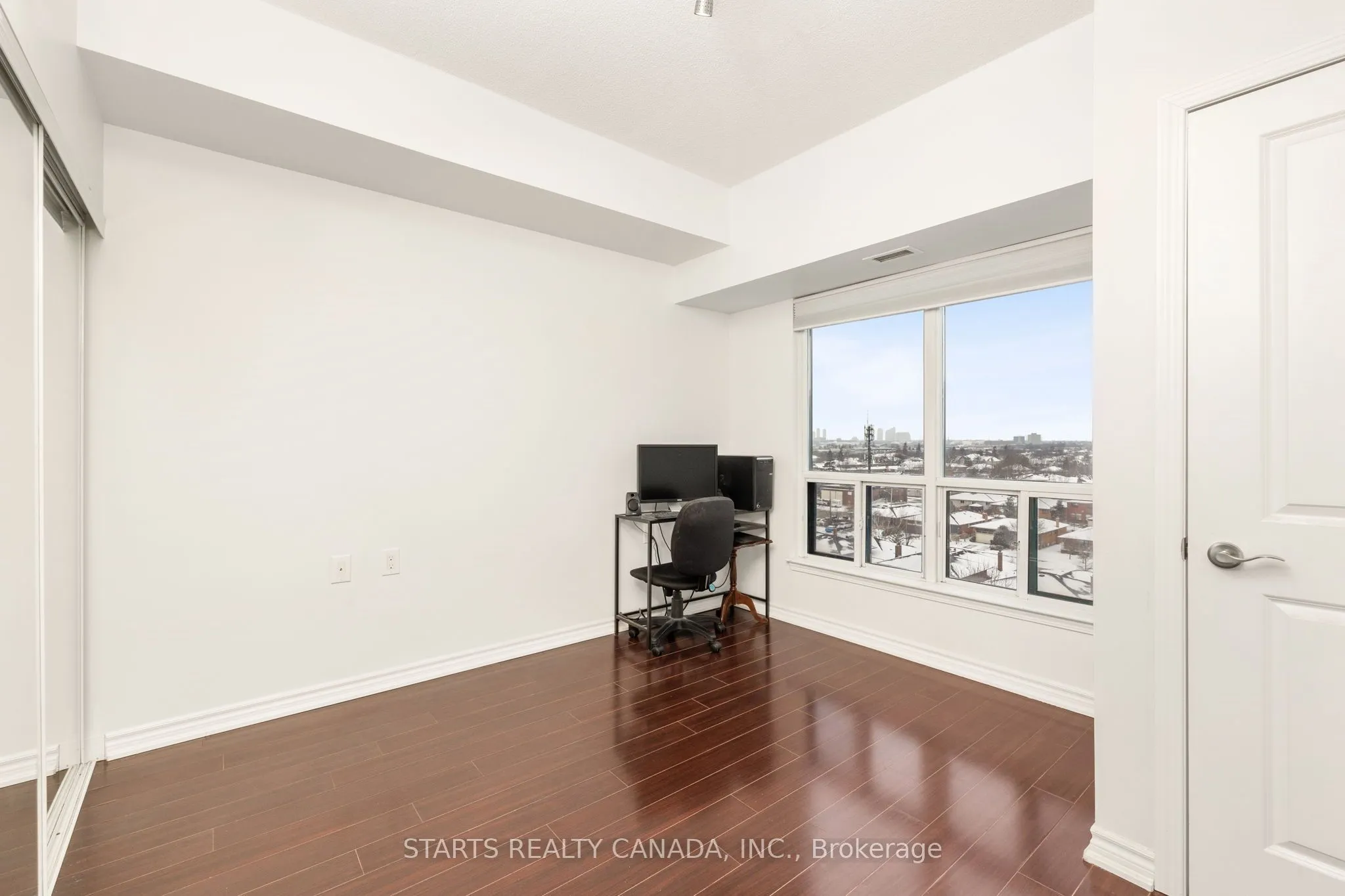 920 Sheppard Avenue W, #PH910