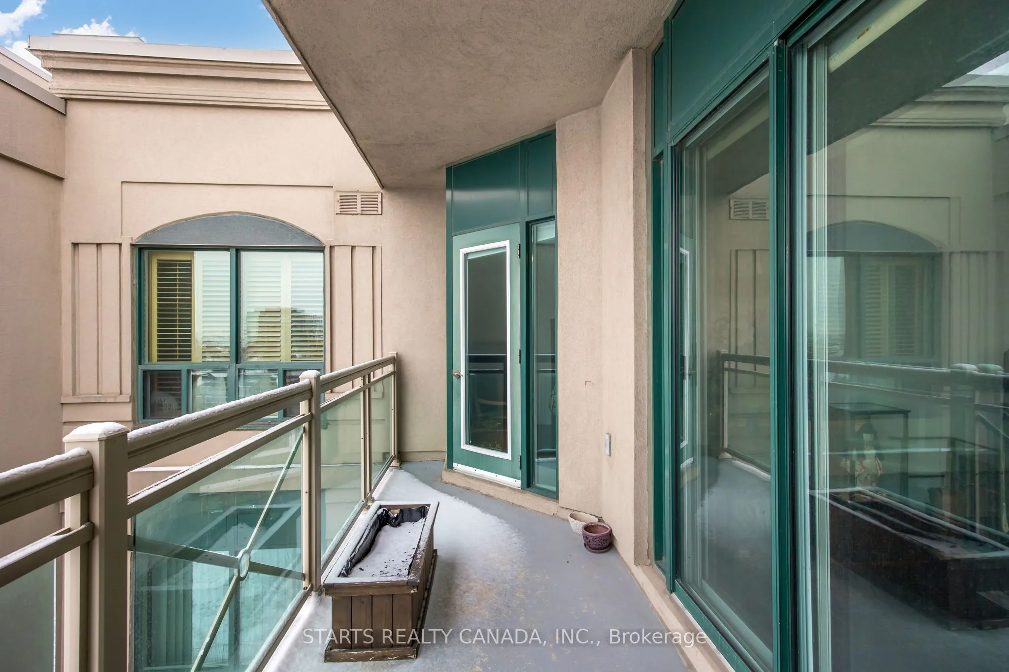 920 Sheppard Avenue W, #PH910