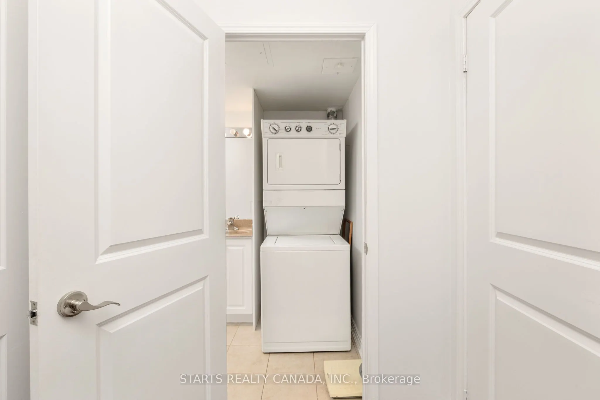 920 Sheppard Avenue W, #PH910