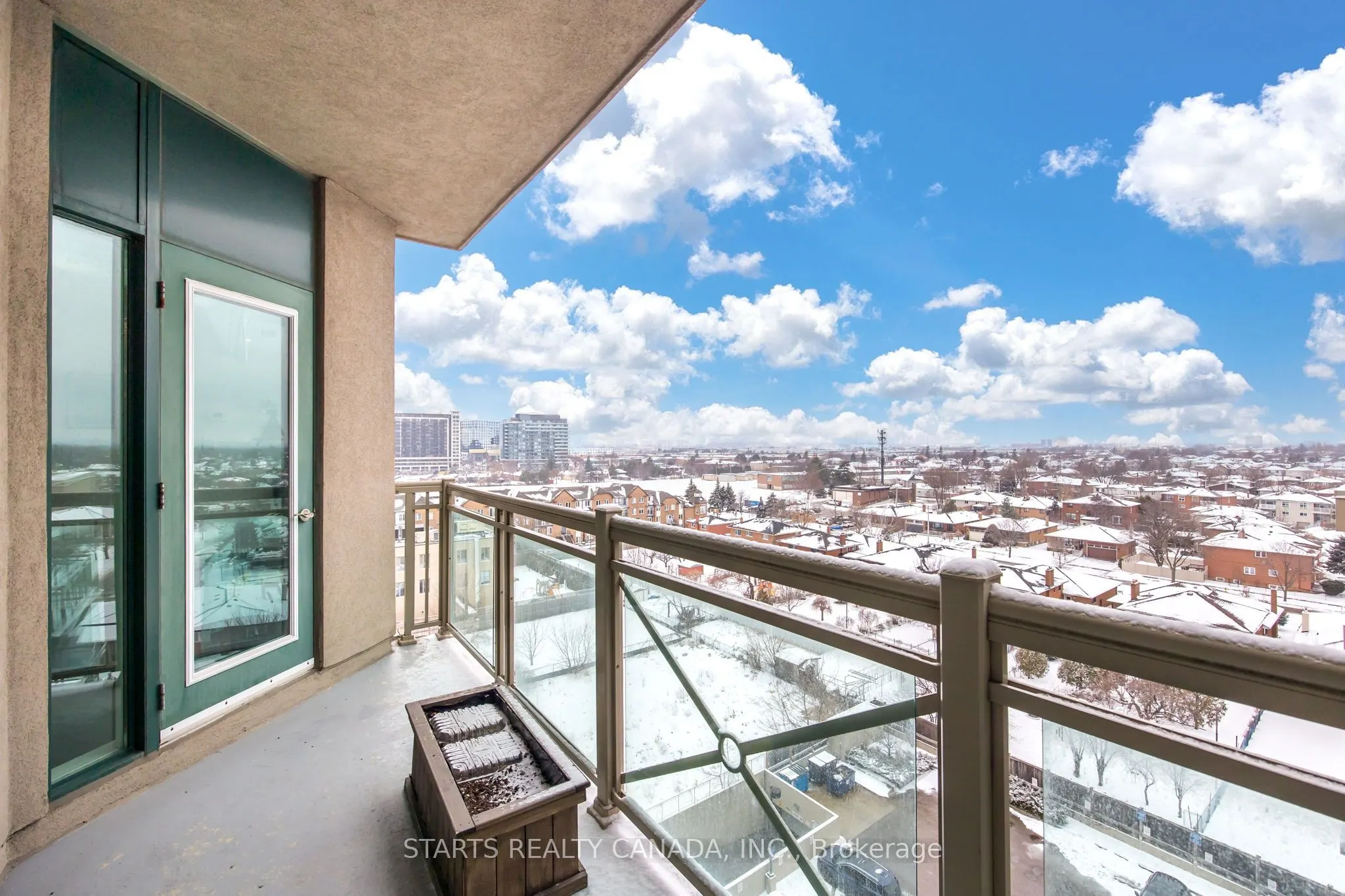 920 Sheppard Avenue W, #PH910