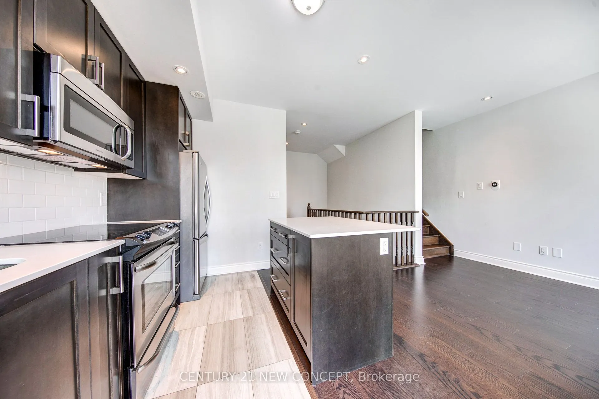 639 Lawrence Avenue W, #320