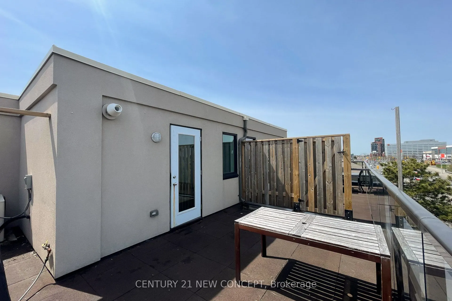 639 Lawrence Avenue W, #320
