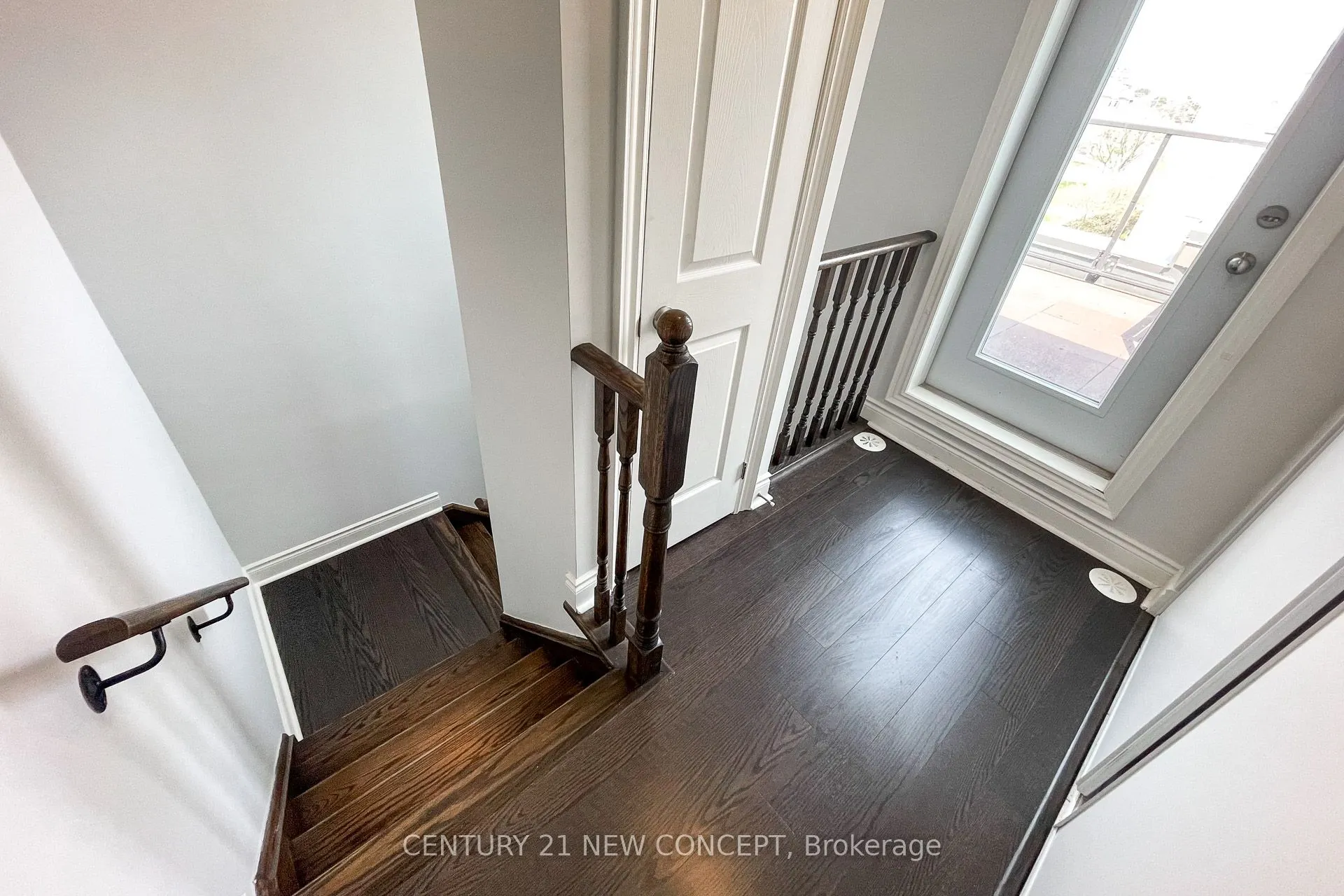 639 Lawrence Avenue W, #320