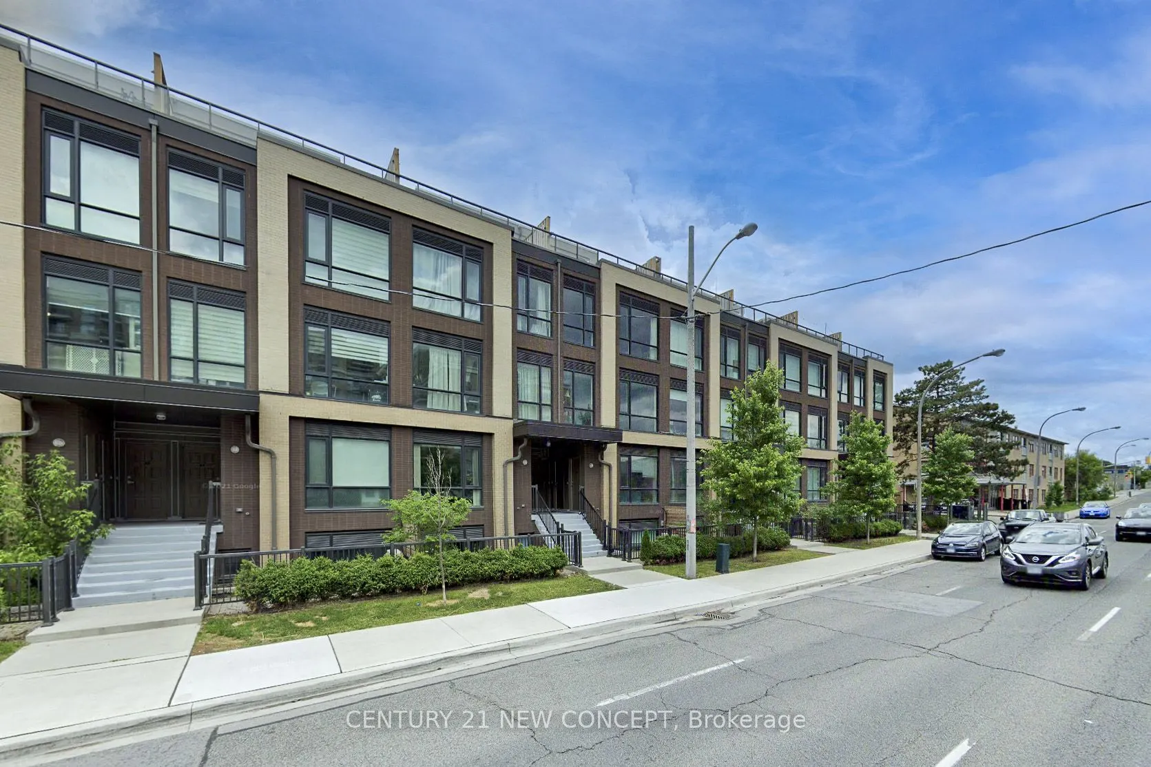 639 Lawrence Avenue W, #320