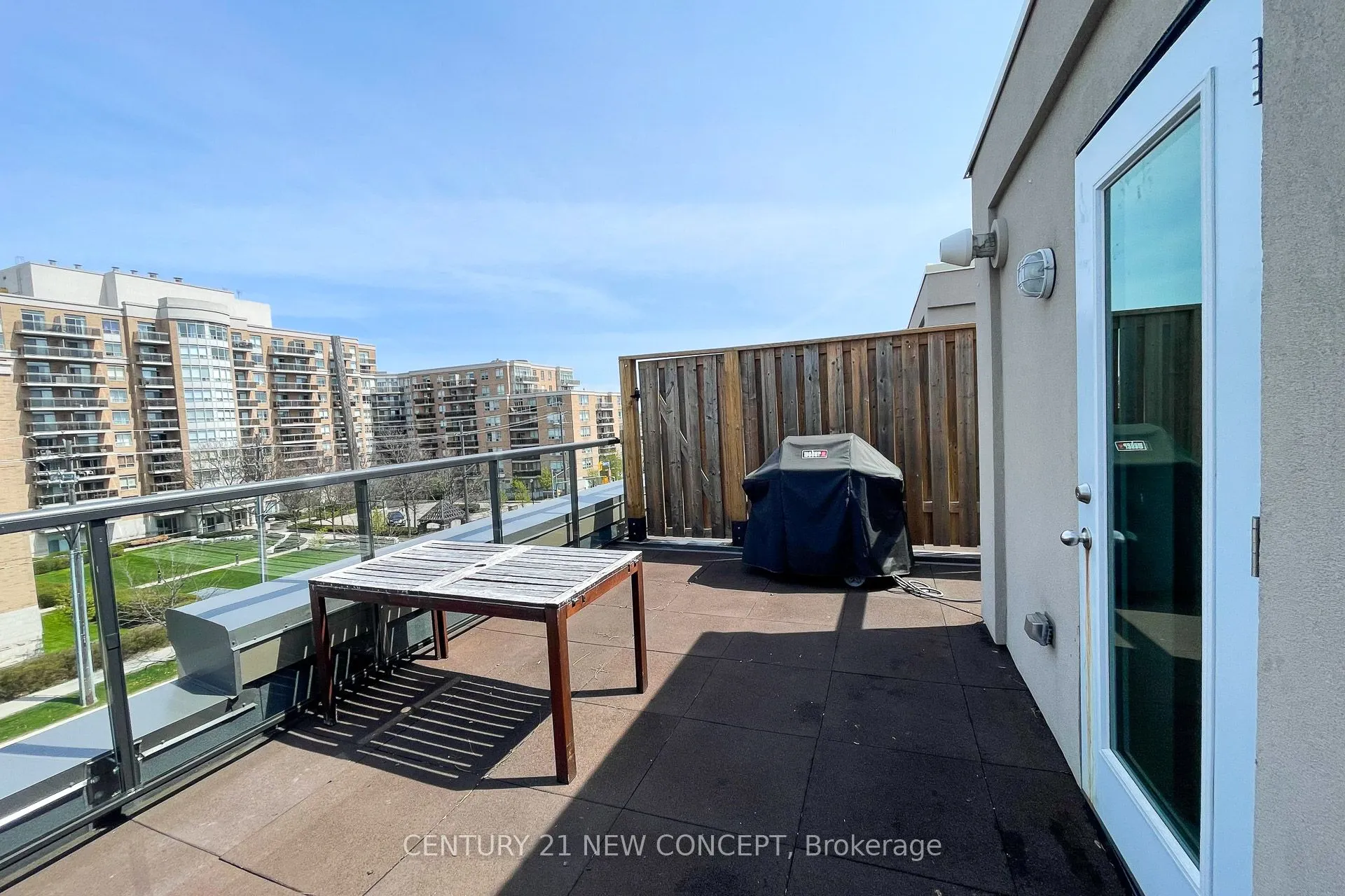 639 Lawrence Avenue W, #320