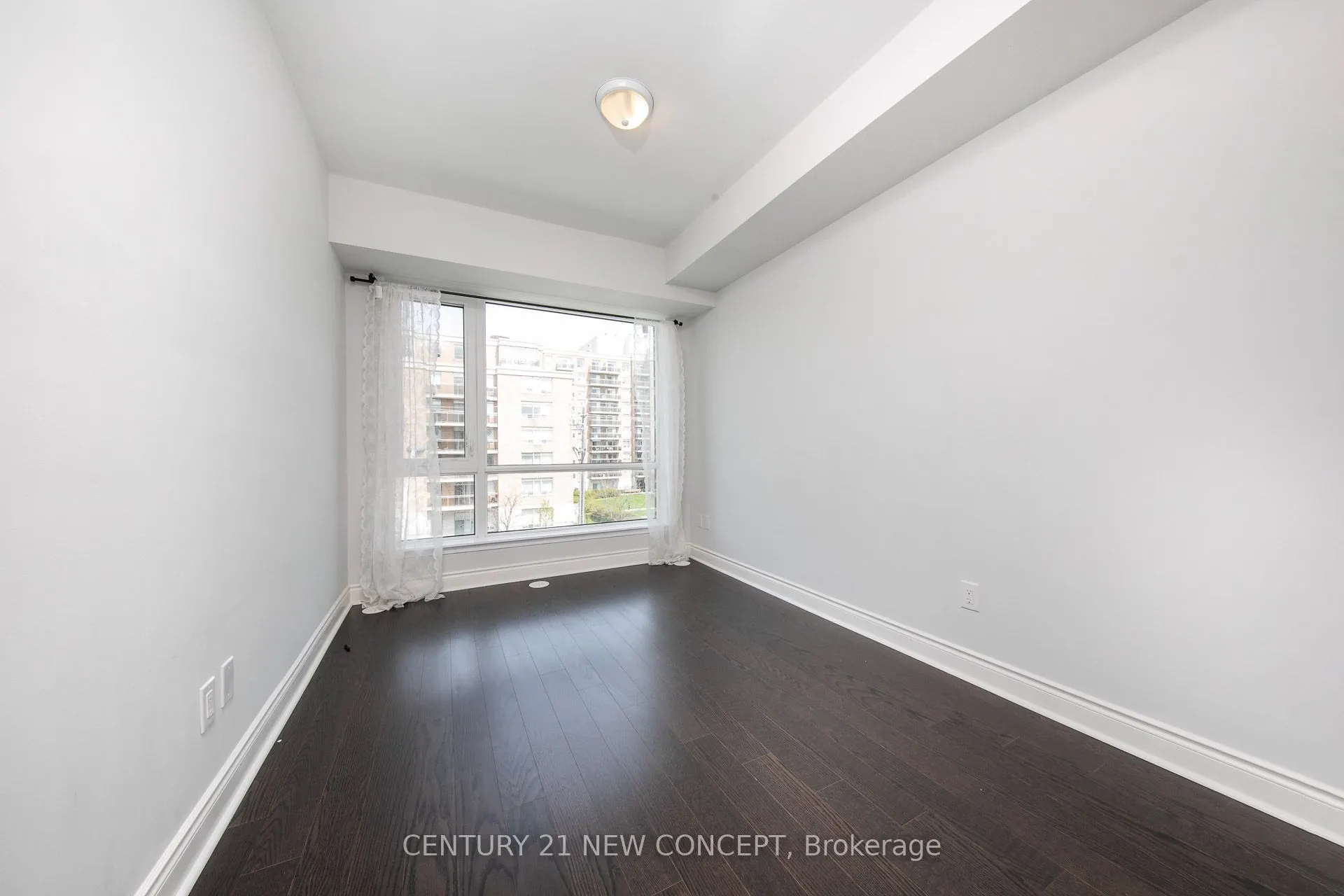 639 Lawrence Avenue W, #320