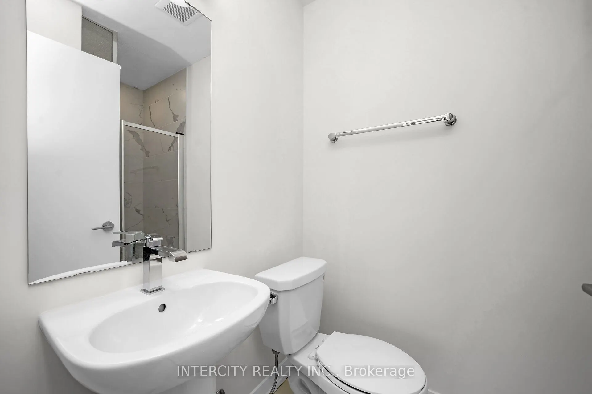 851 Sheppard Avenue W, #40