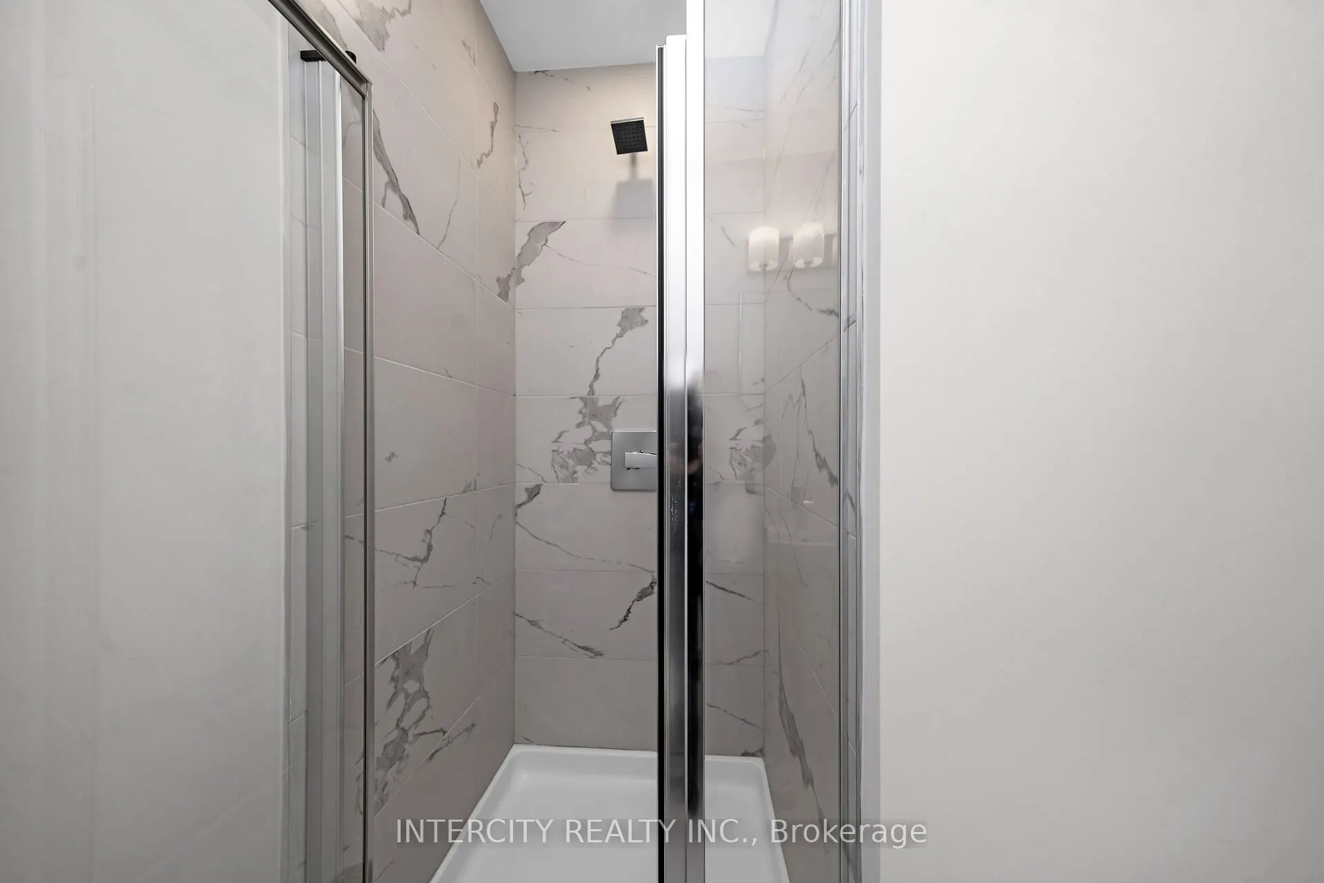 851 Sheppard Avenue W, #40