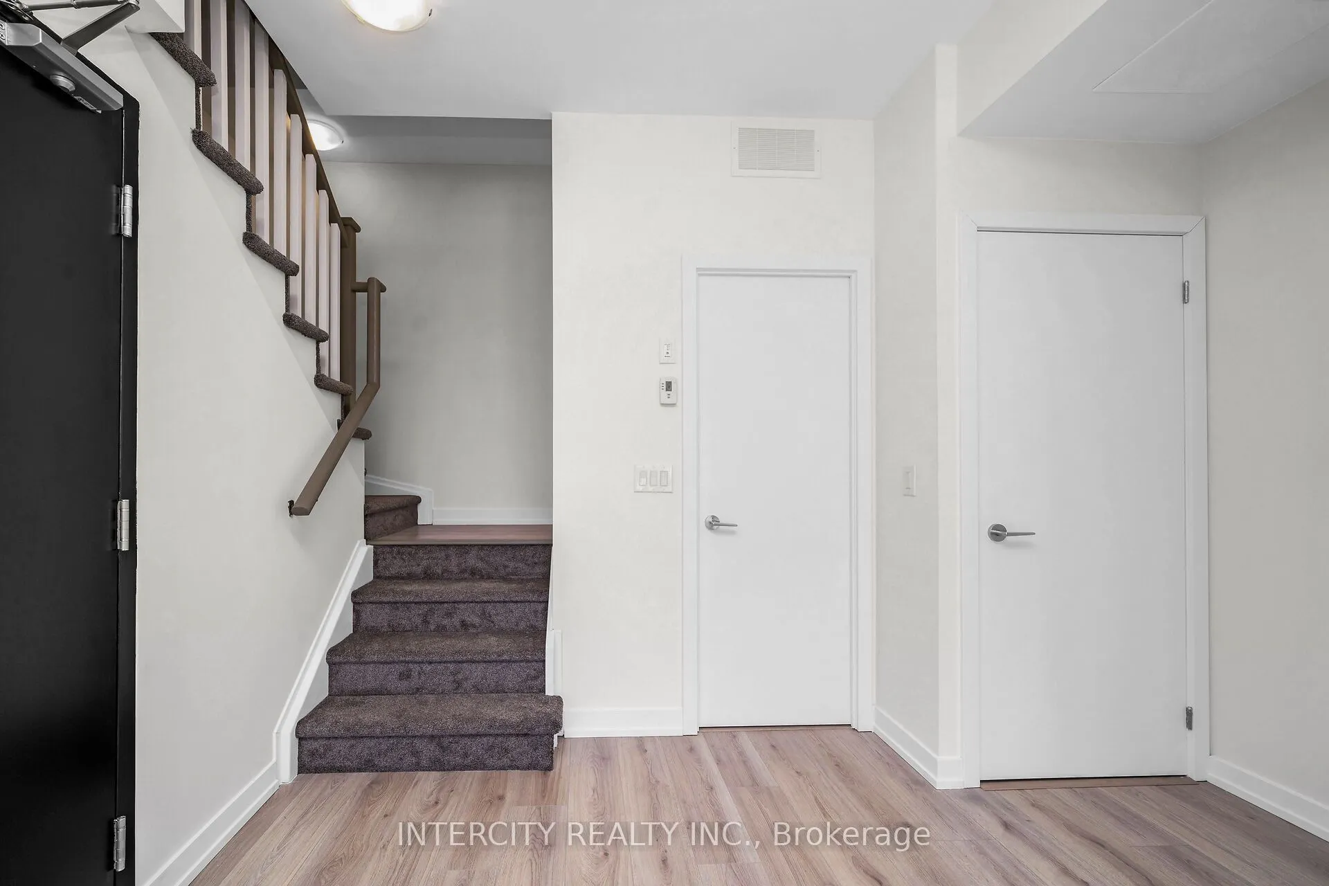 851 Sheppard Avenue W, #40
