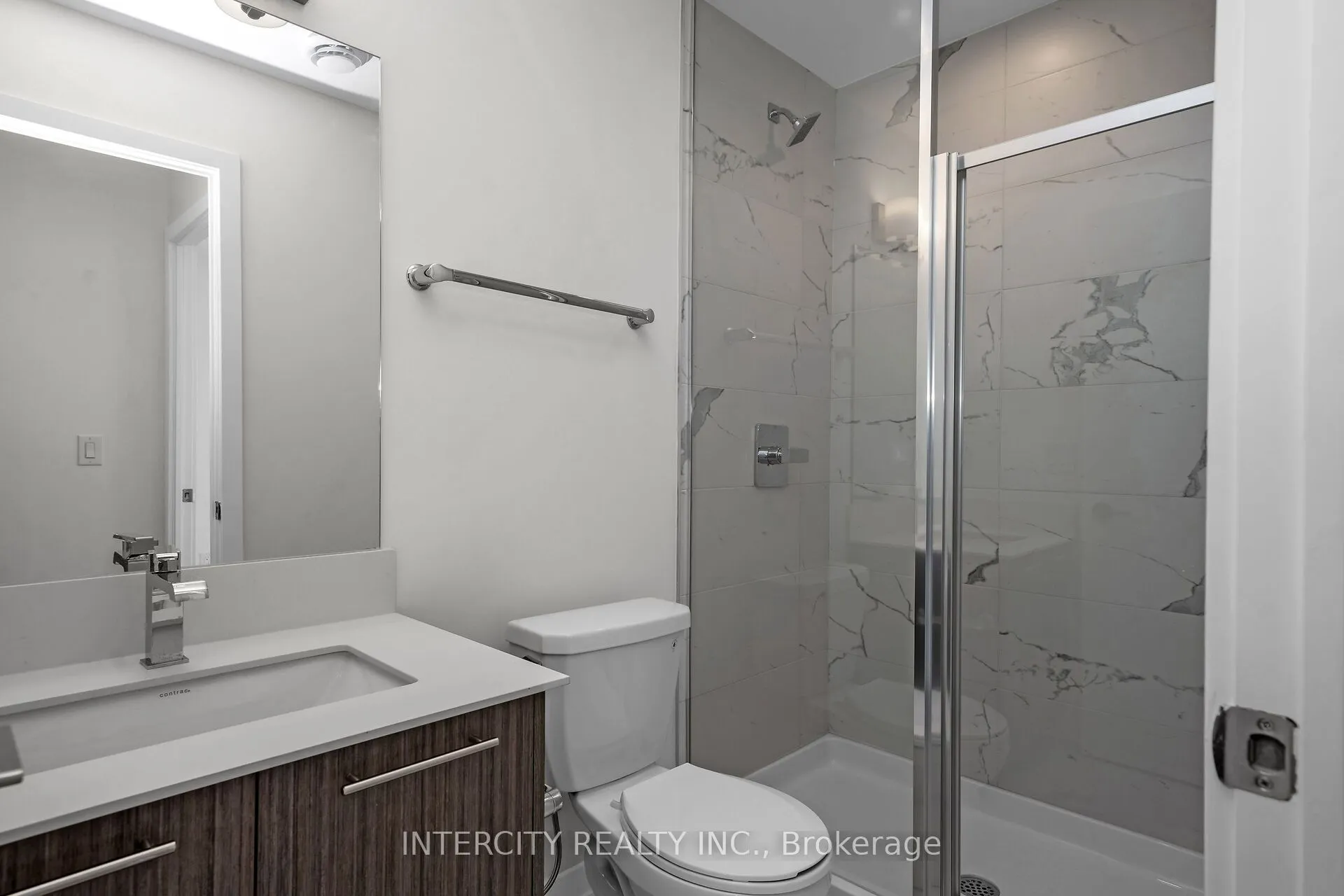 851 Sheppard Avenue W, #40