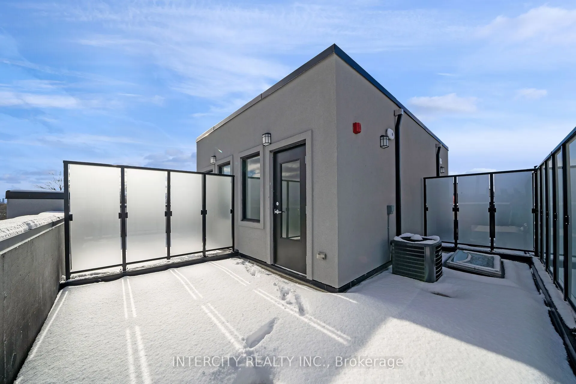 851 Sheppard Avenue W, #40