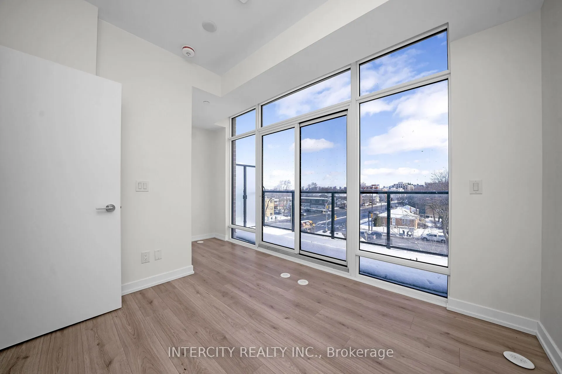 851 Sheppard Avenue W, #40