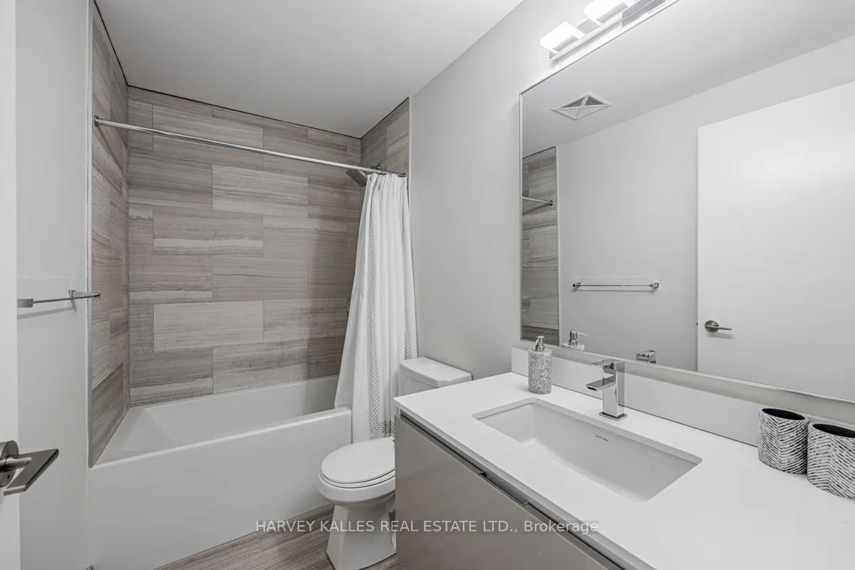 200 Bloor Street W #1001