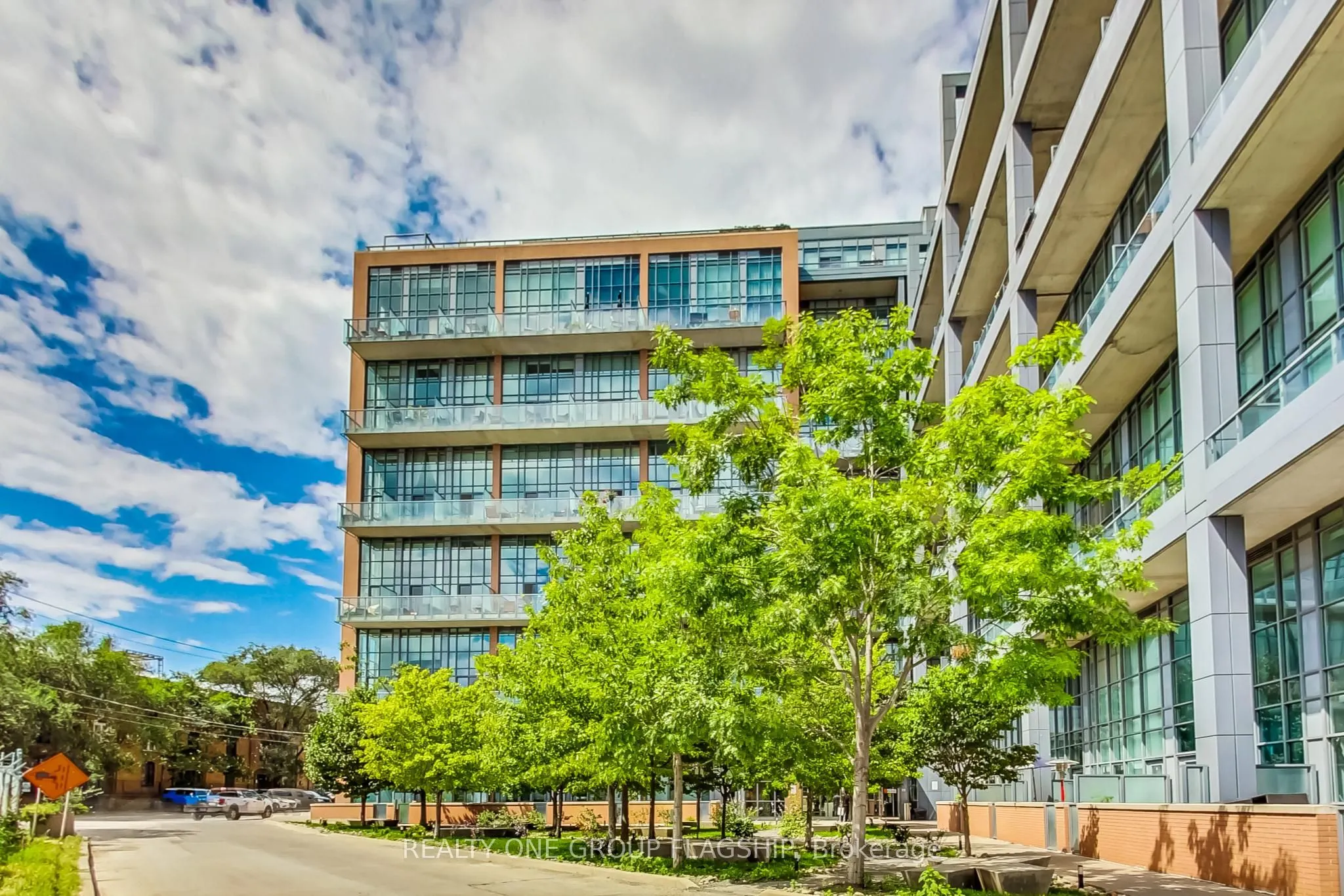 5 Hanna Avenue #617