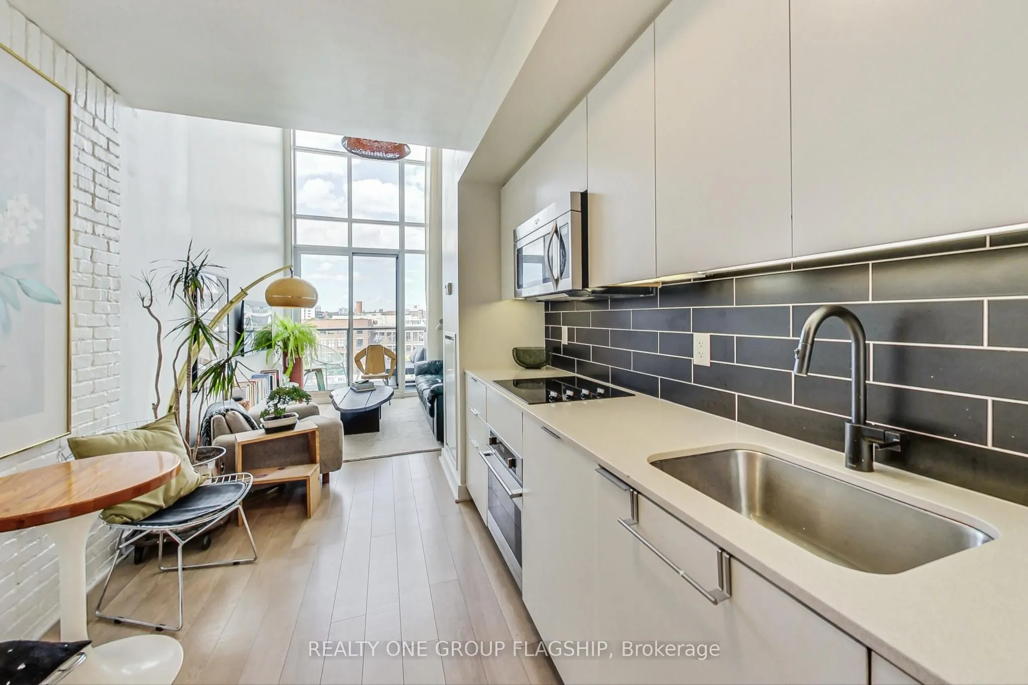 5 Hanna Avenue #617
