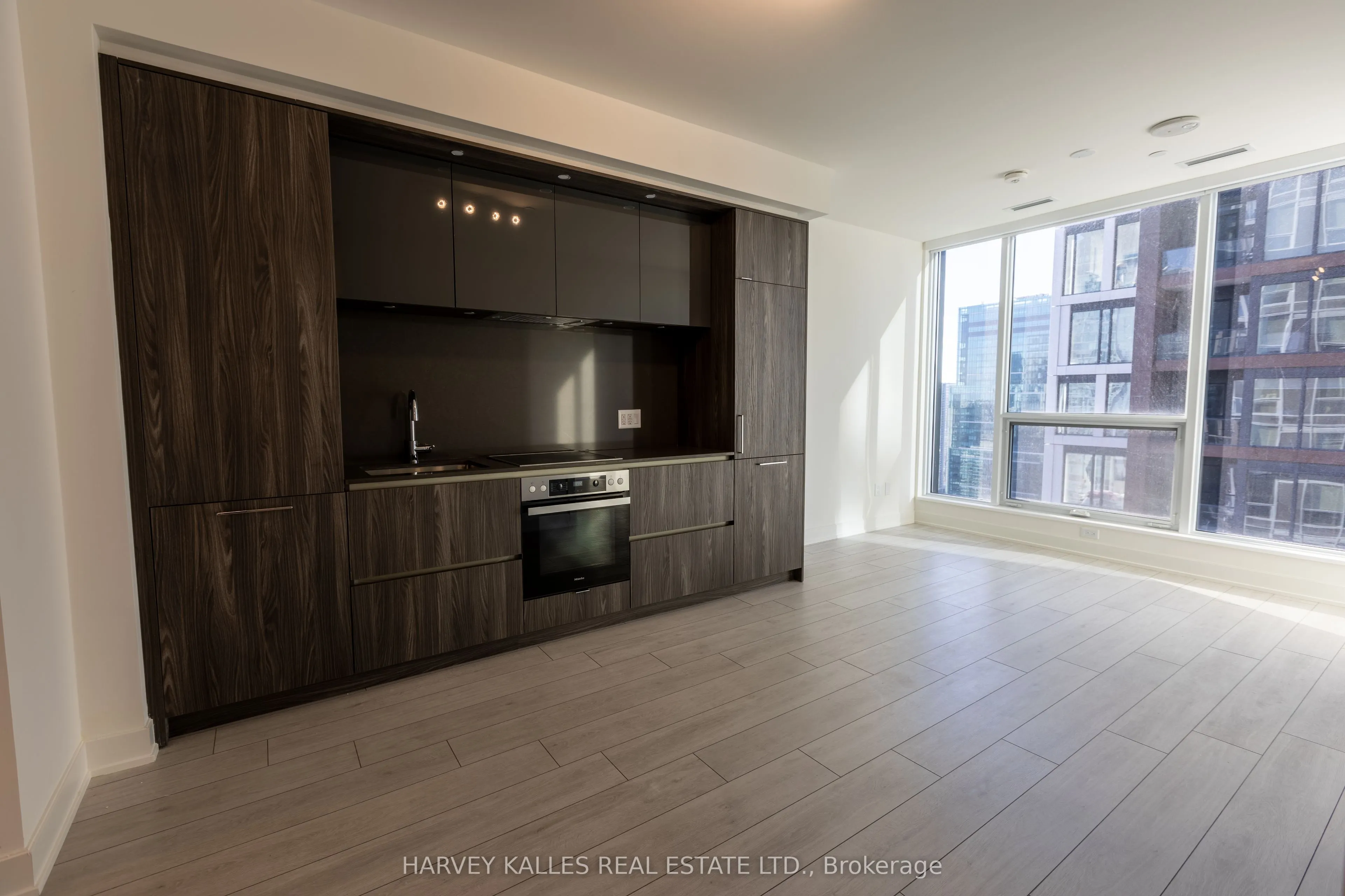 35 Mercer Street, #3511