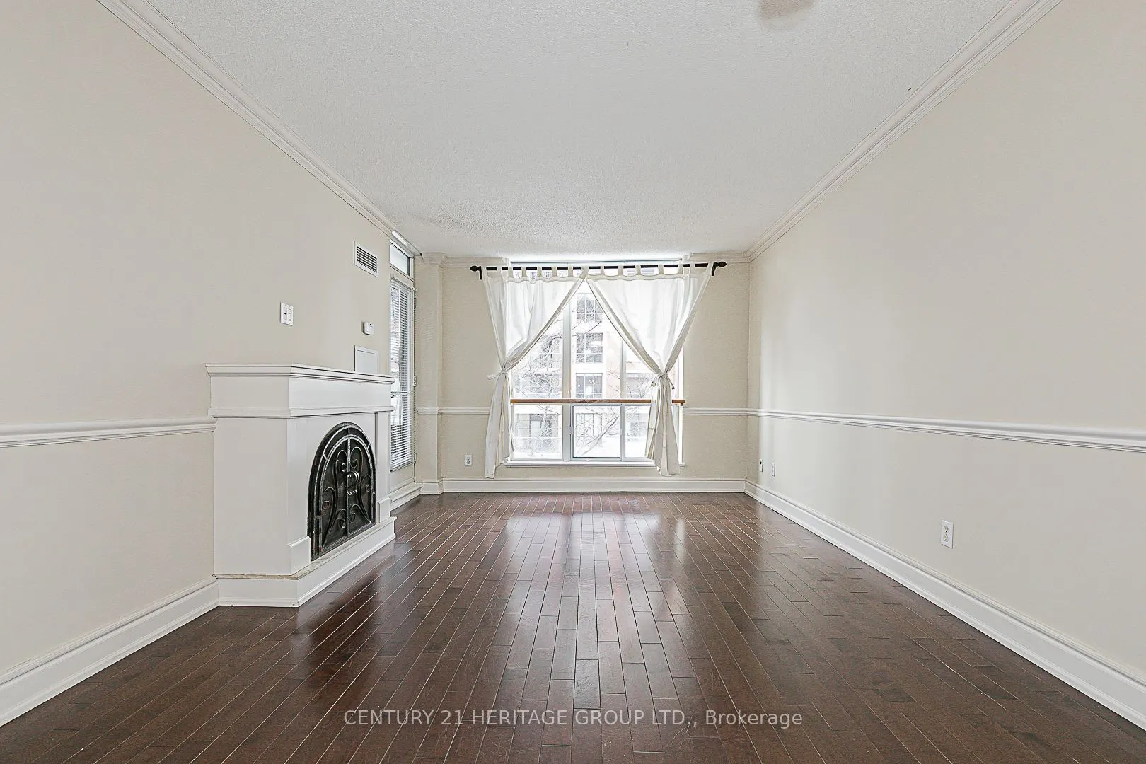 55 Harrison Garden Boulevard S, #407