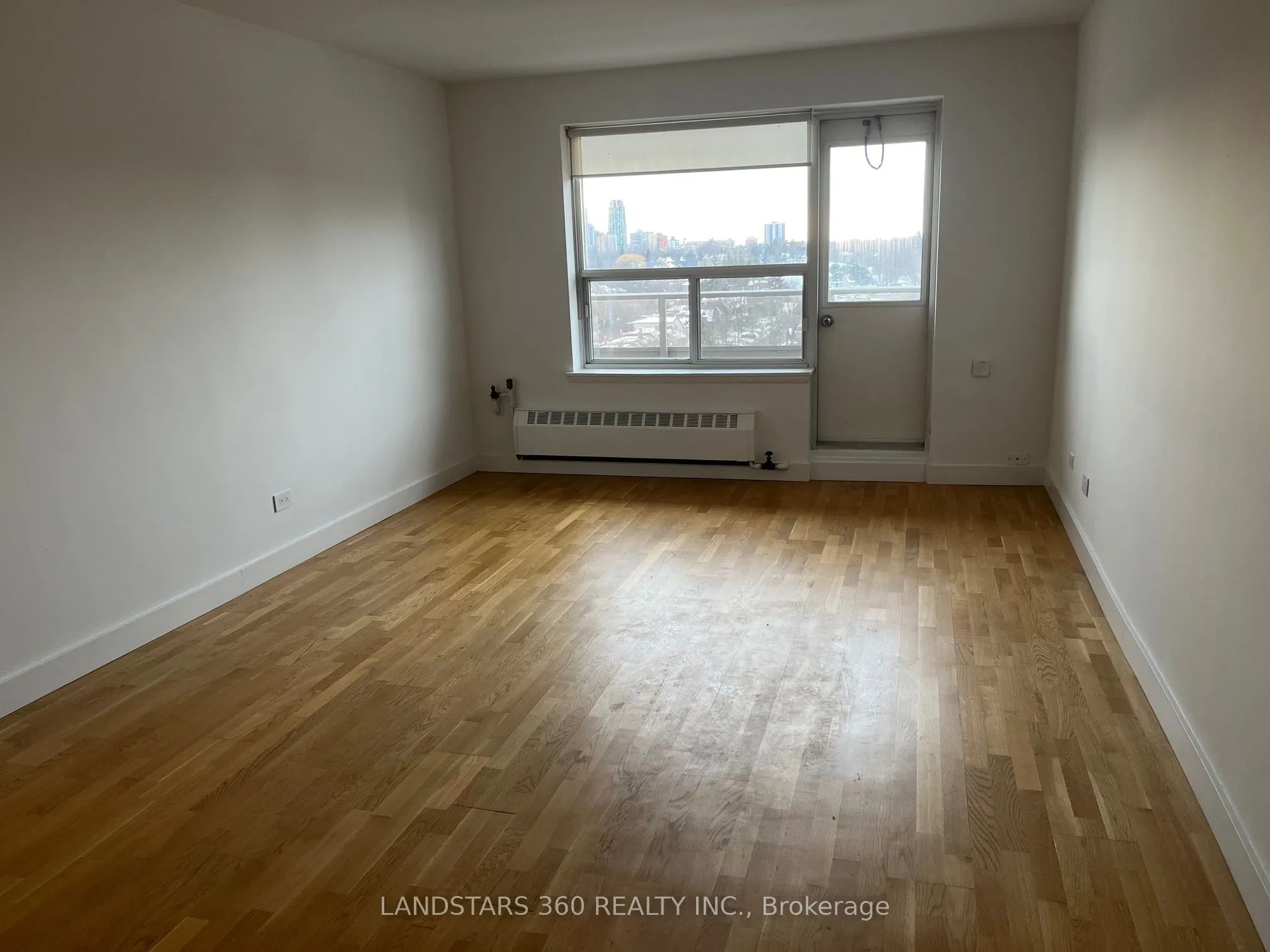111 Lawton Boulevard, #Ph02