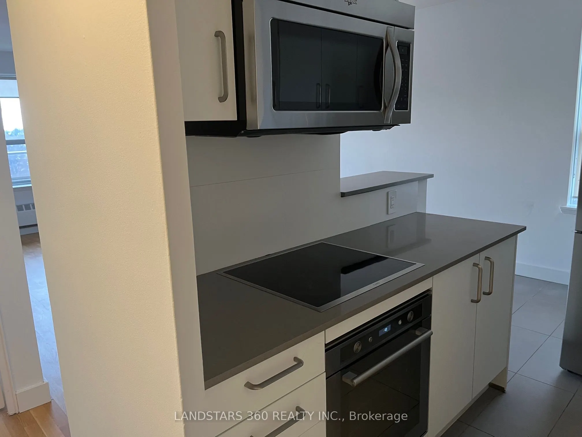 111 Lawton Boulevard, #Ph02