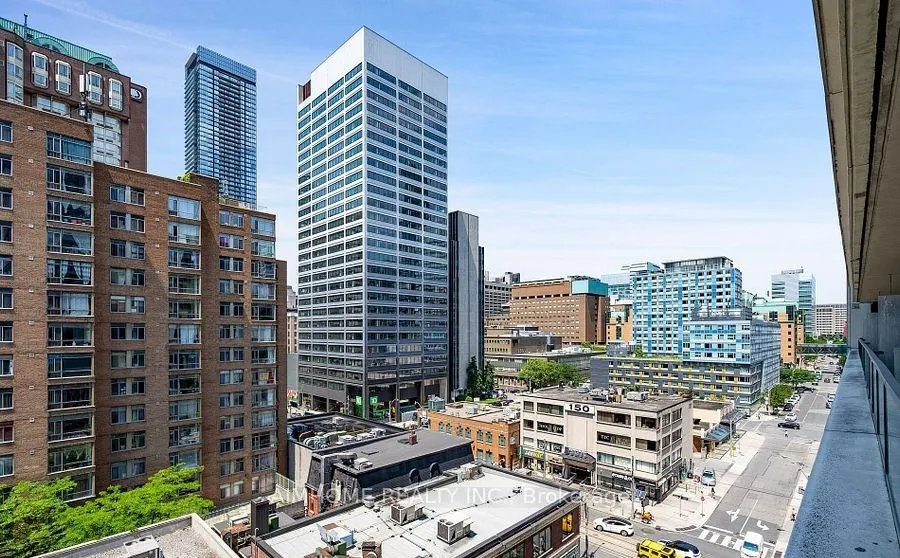 111 Elizabeth Street, #912