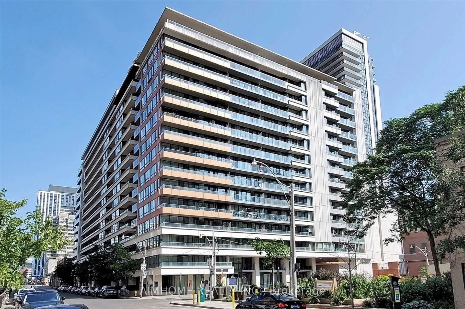 111 Elizabeth Street, #912
