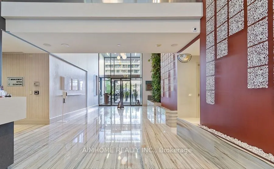 111 Elizabeth Street, #912