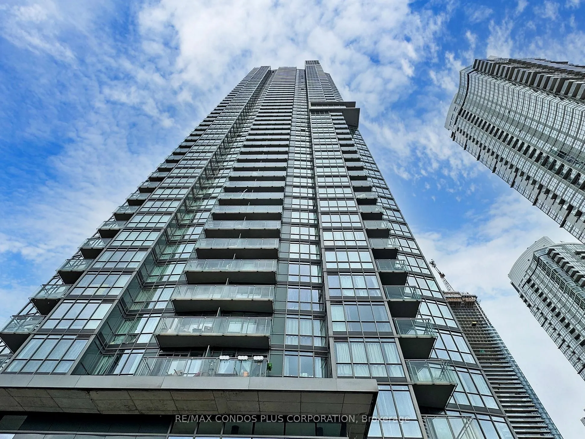 11 Brunel Court, #1101