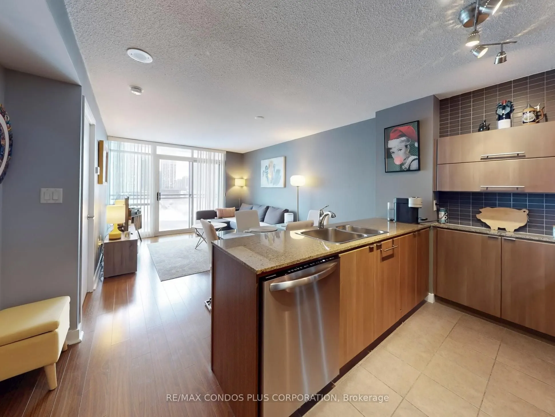 11 Brunel Court, #1101