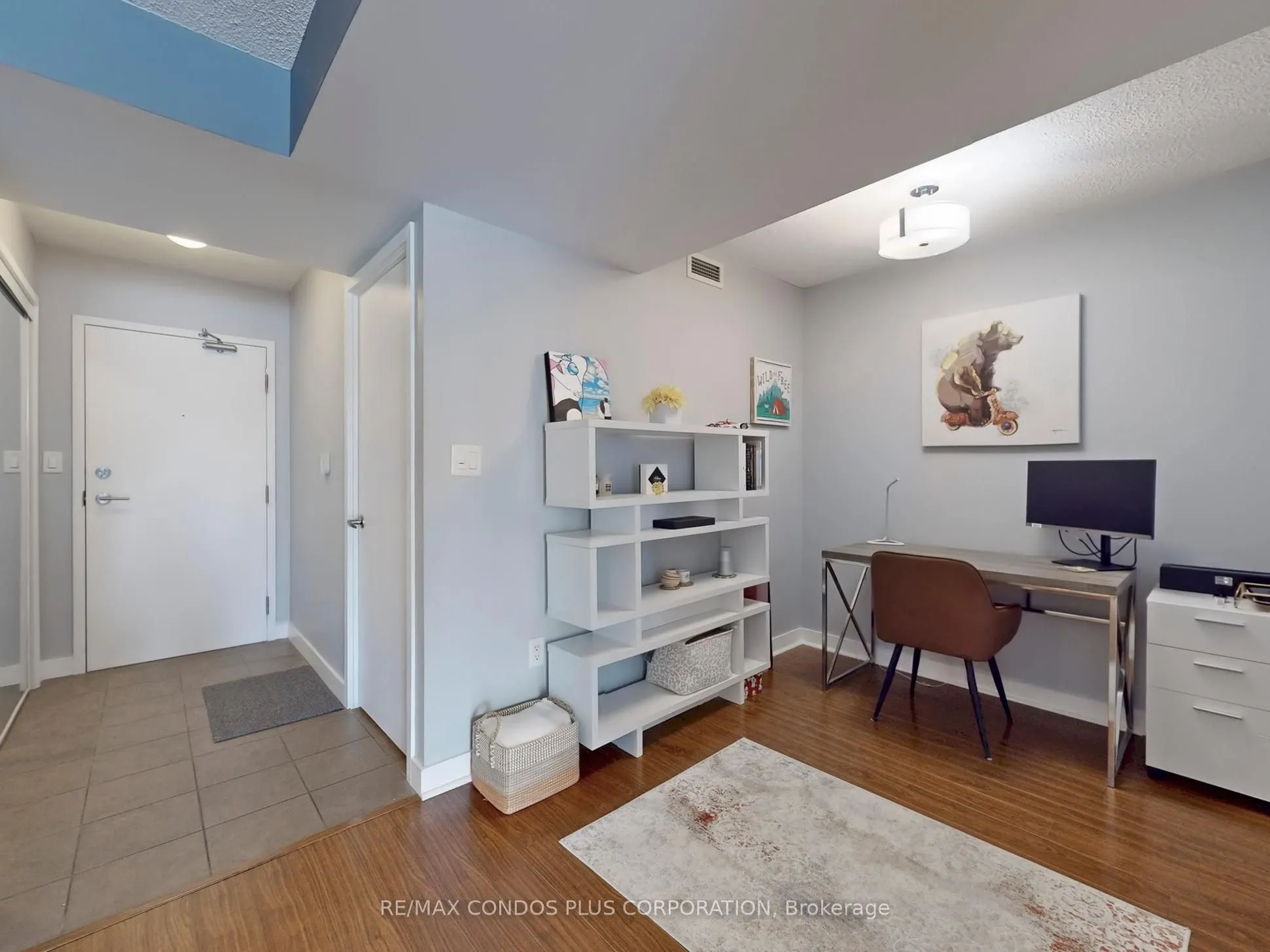 11 Brunel Court, #1101
