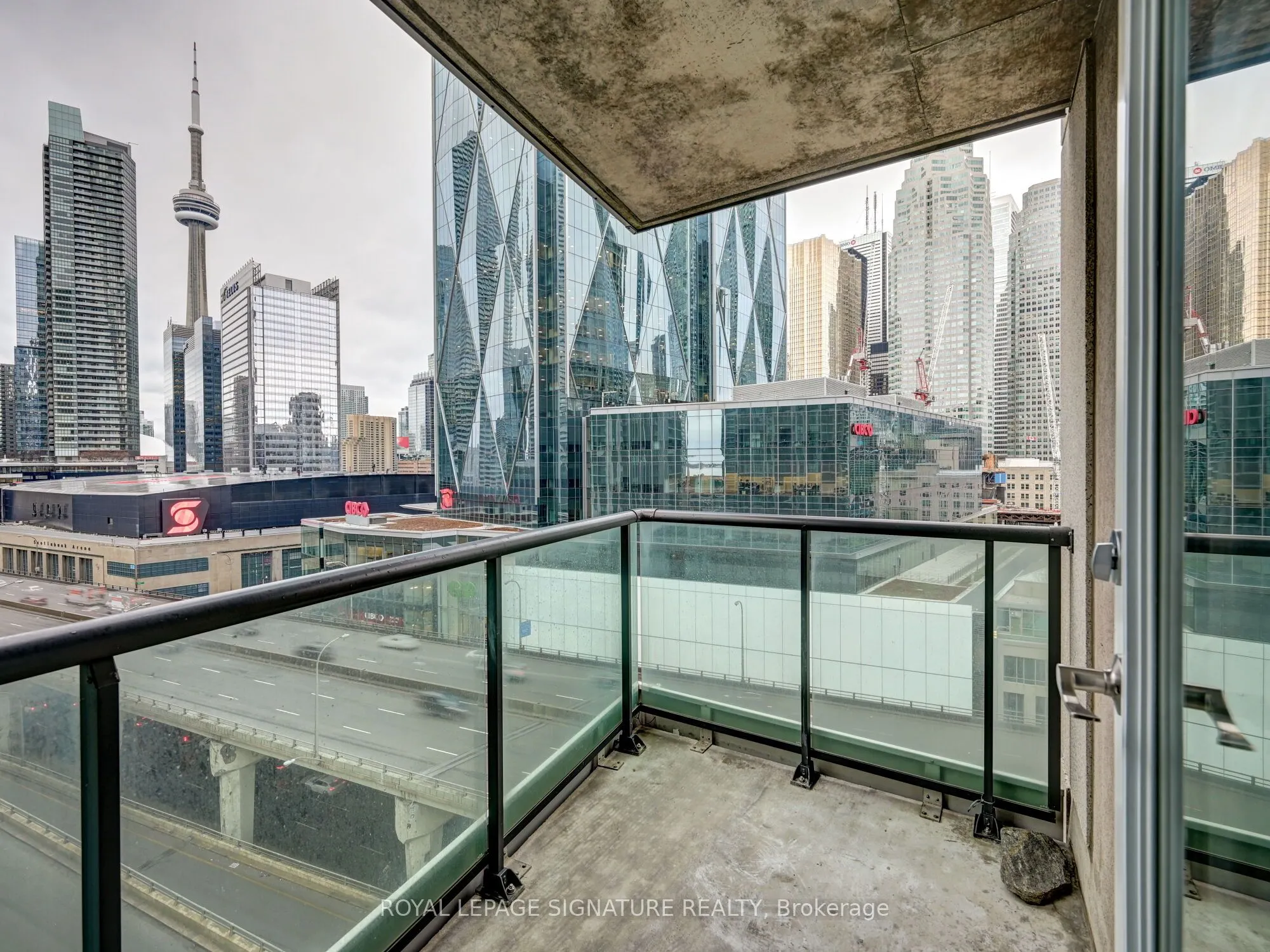 16 Yonge Street, #1202