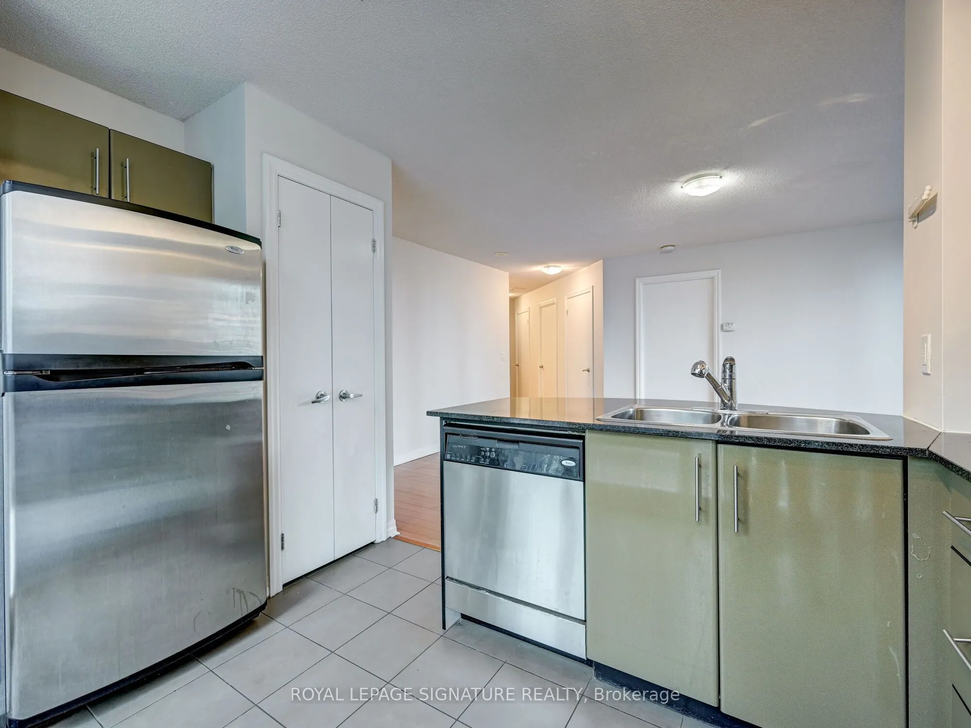 16 Yonge Street, #1202