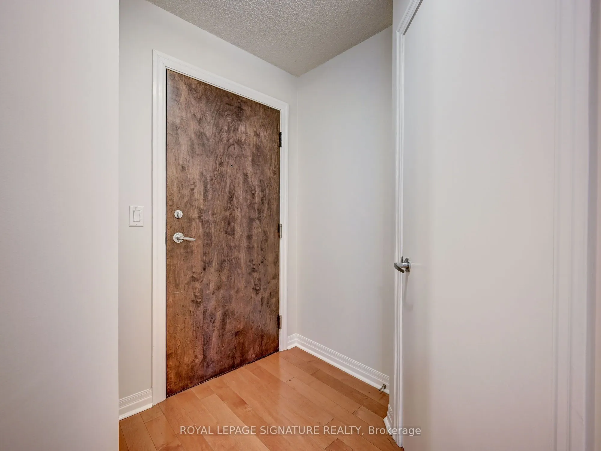 16 Yonge Street, #1202