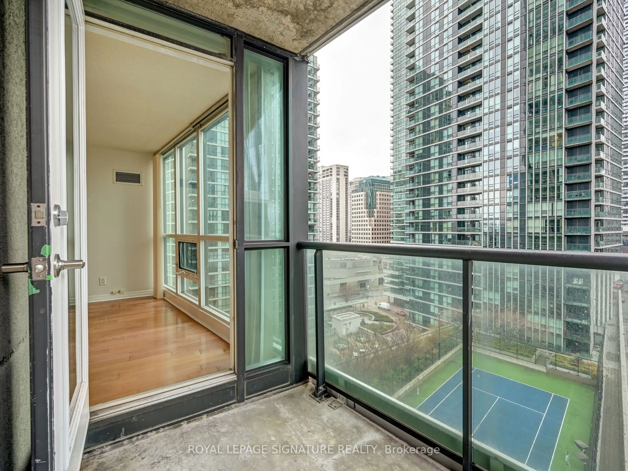 16 Yonge Street, #1202