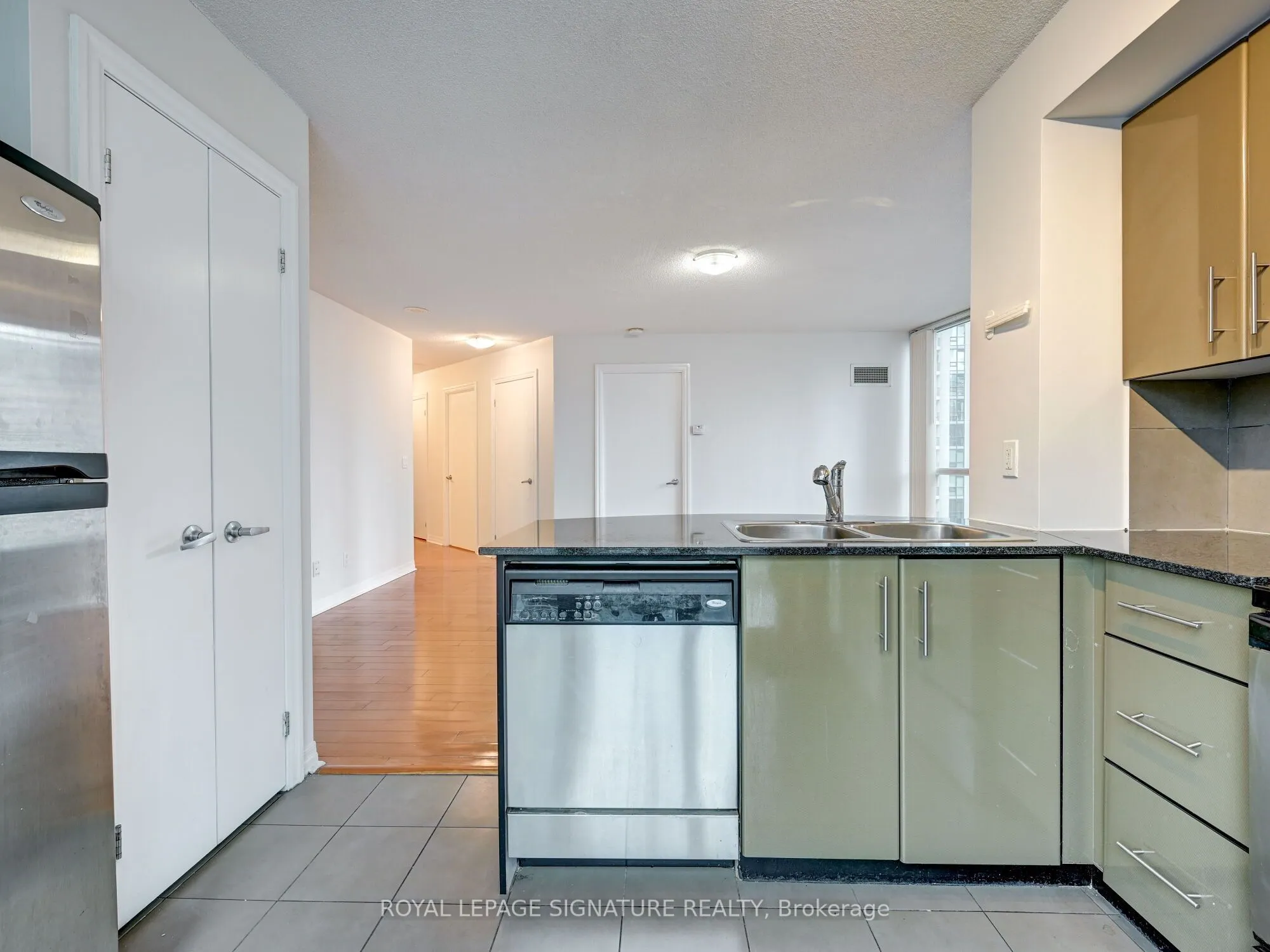 16 Yonge Street, #1202
