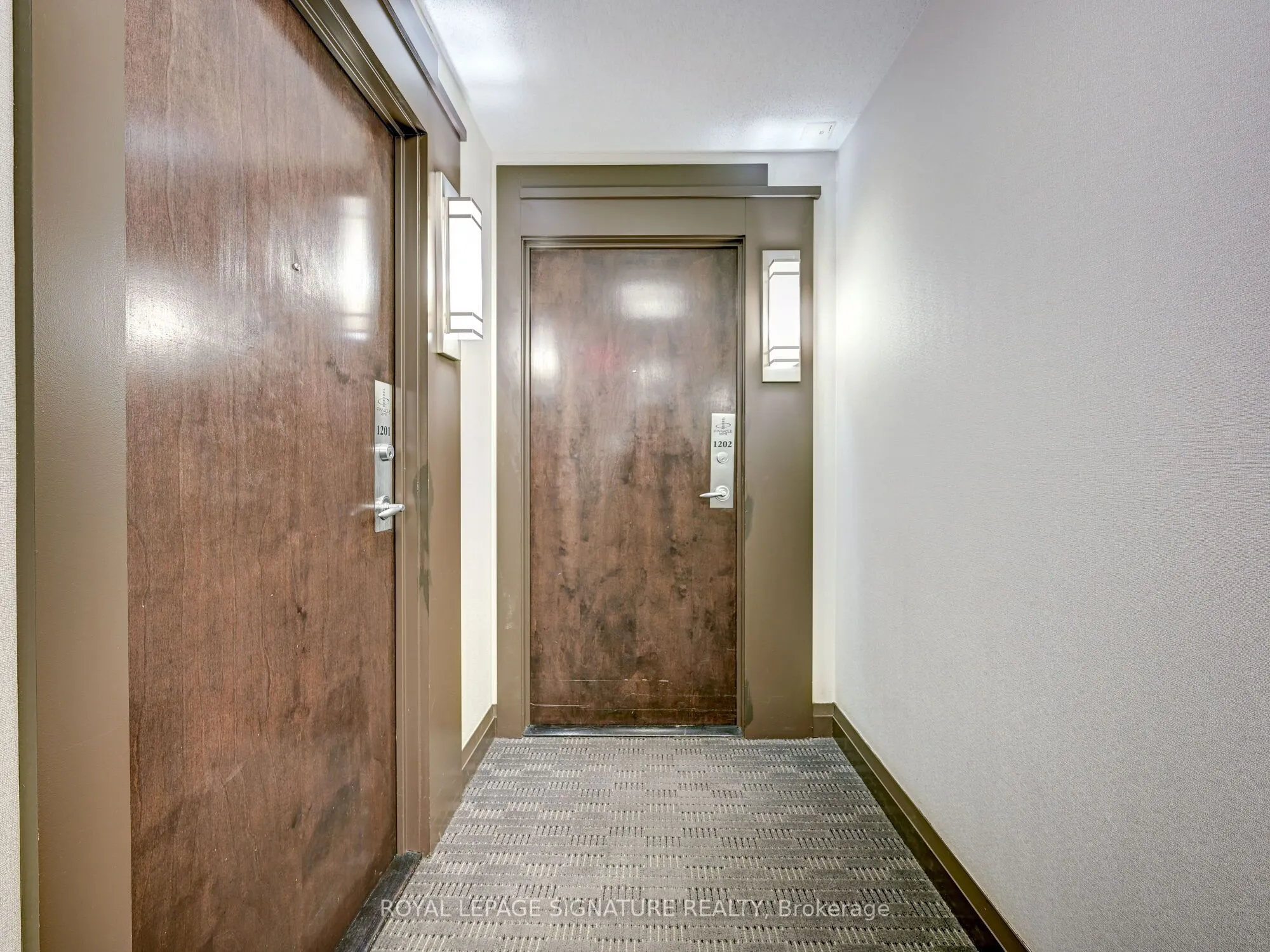 16 Yonge Street, #1202