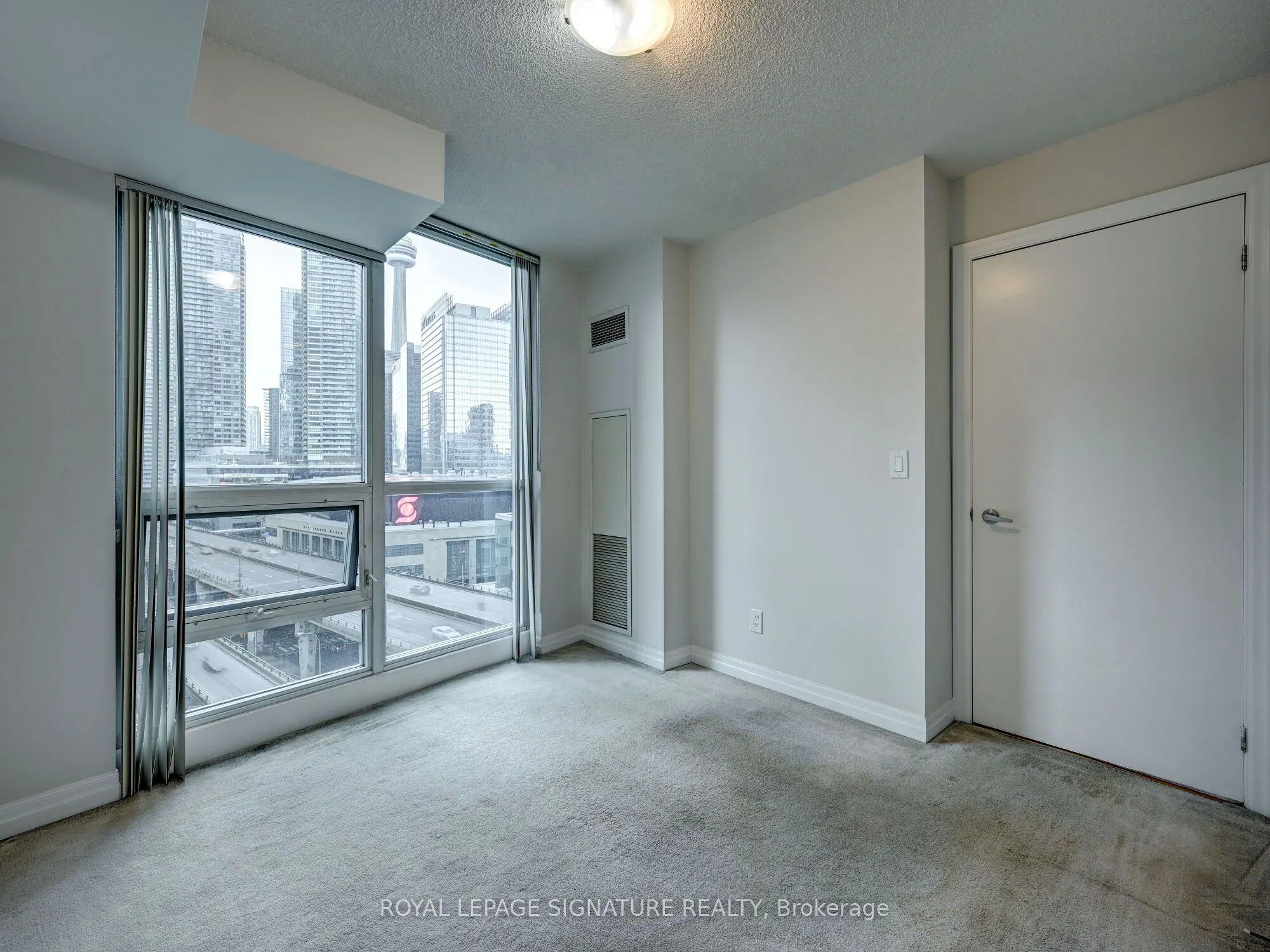 16 Yonge Street, #1202
