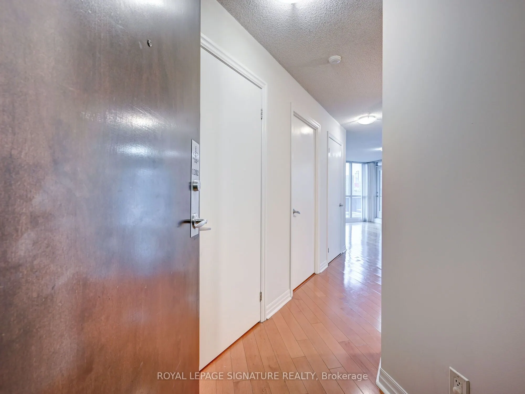 16 Yonge Street, #1202