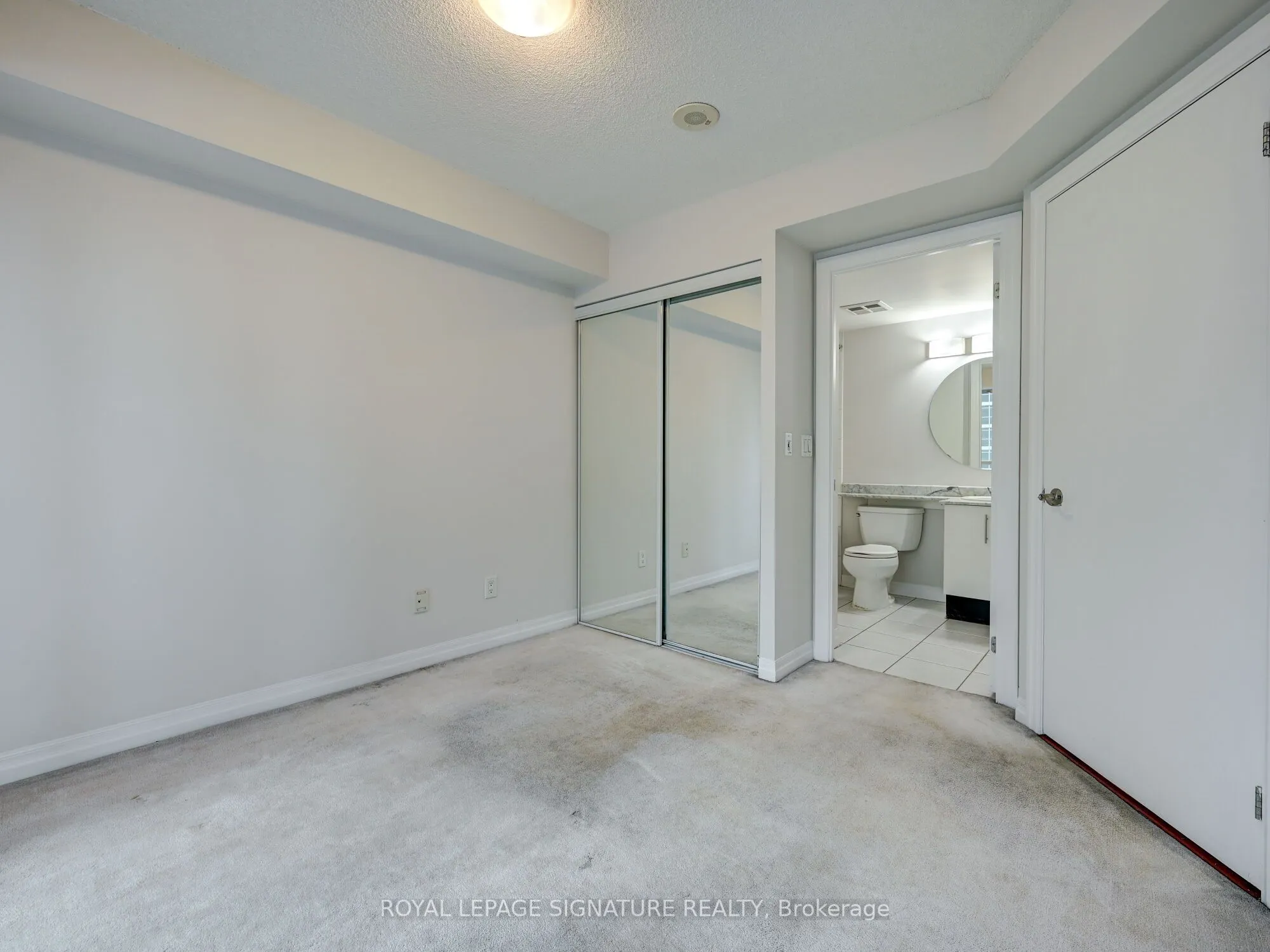 16 Yonge Street, #1202