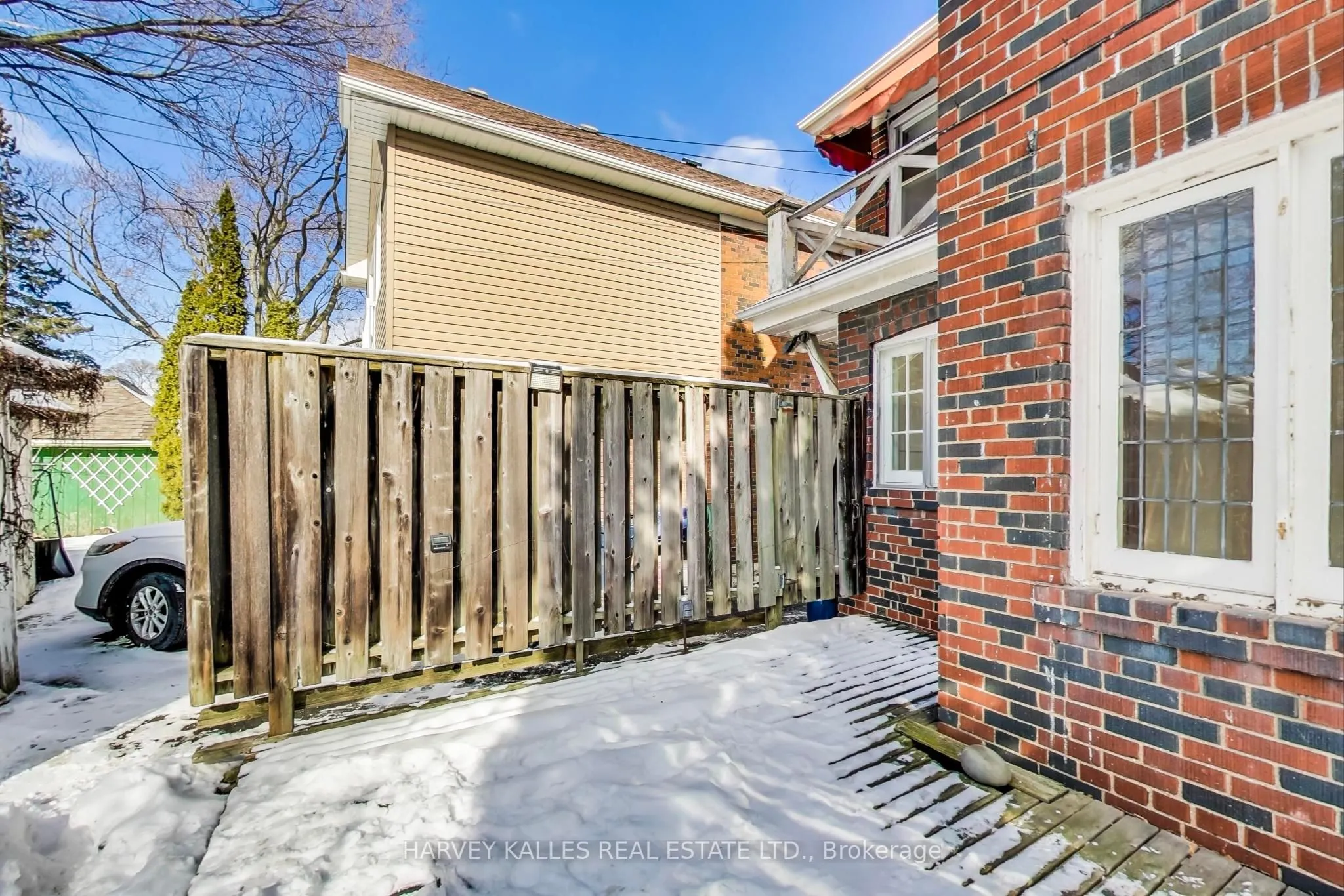 106 Eastbourne Avenue