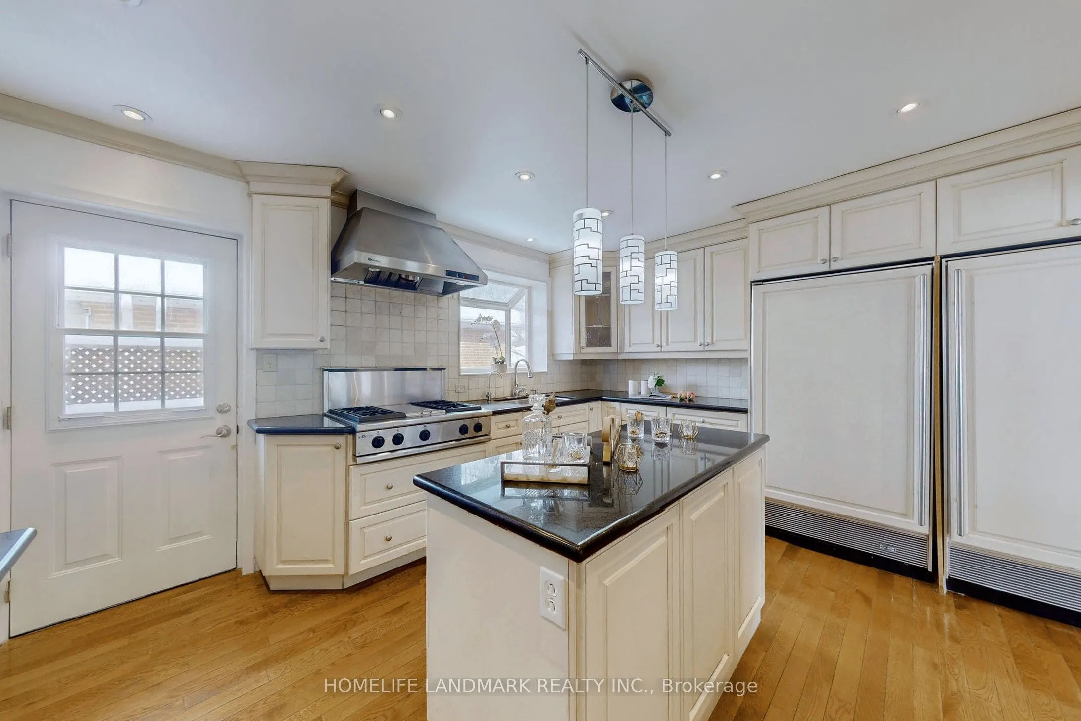 6 Morewood Crescent