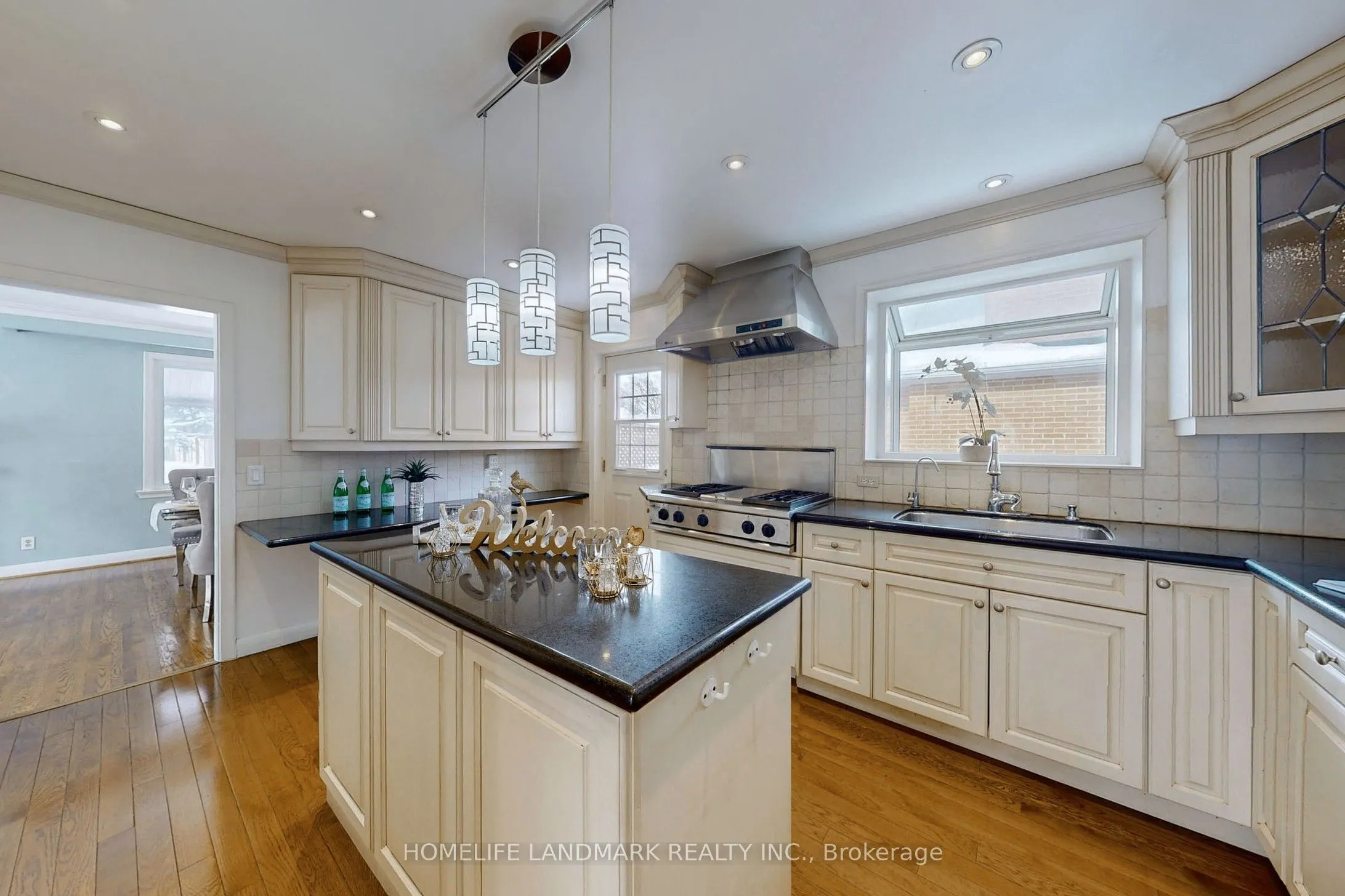 6 Morewood Crescent