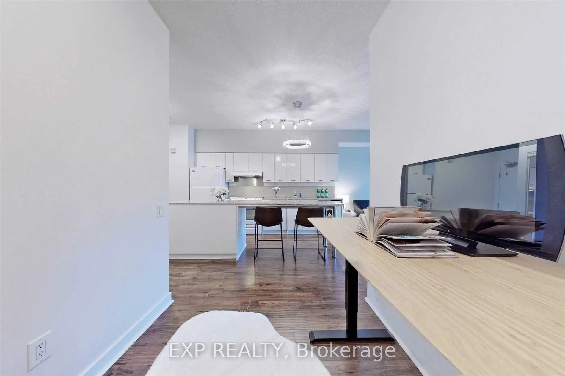 33 Singer Court, #2808