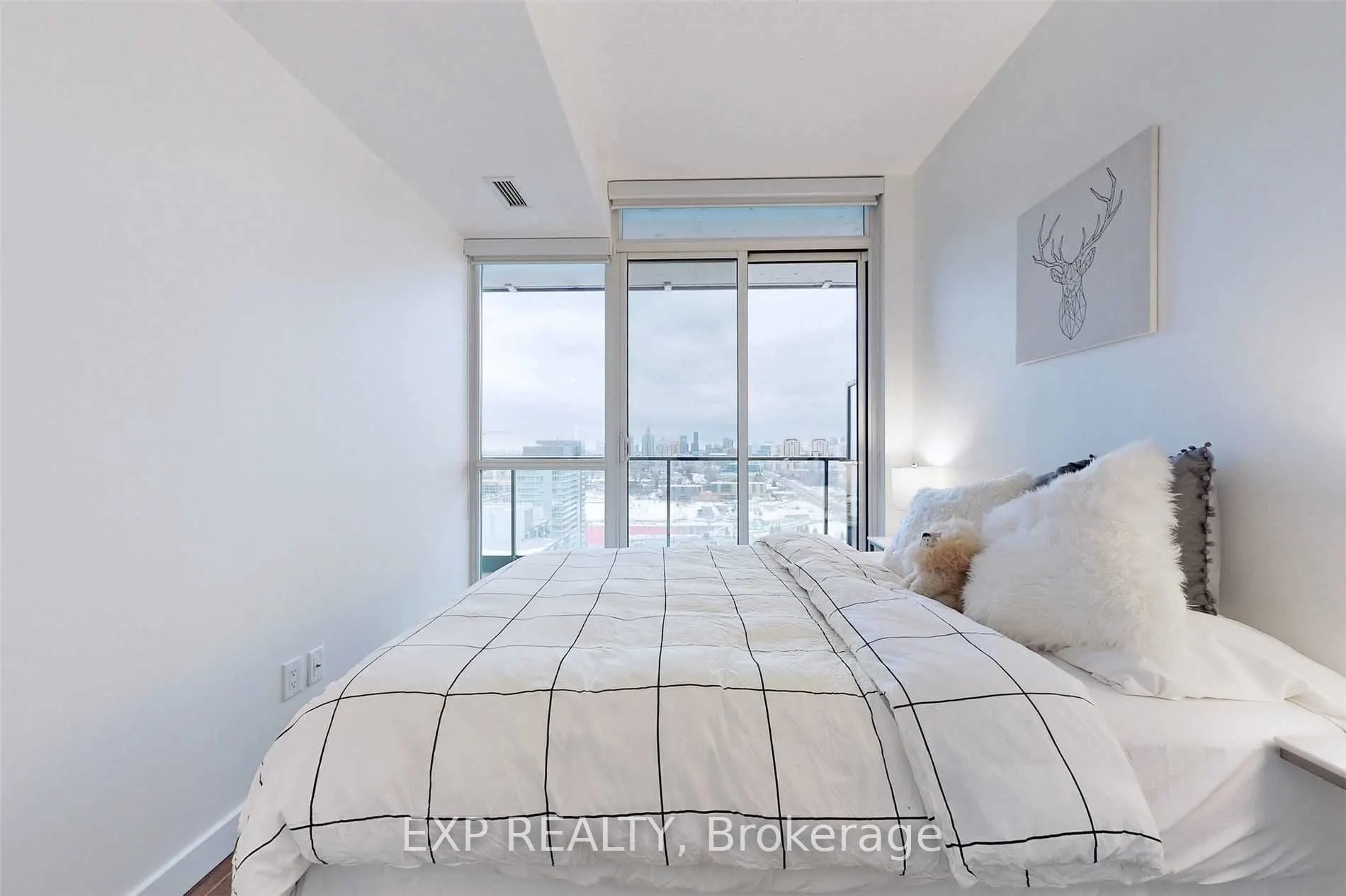 33 Singer Court, #2808