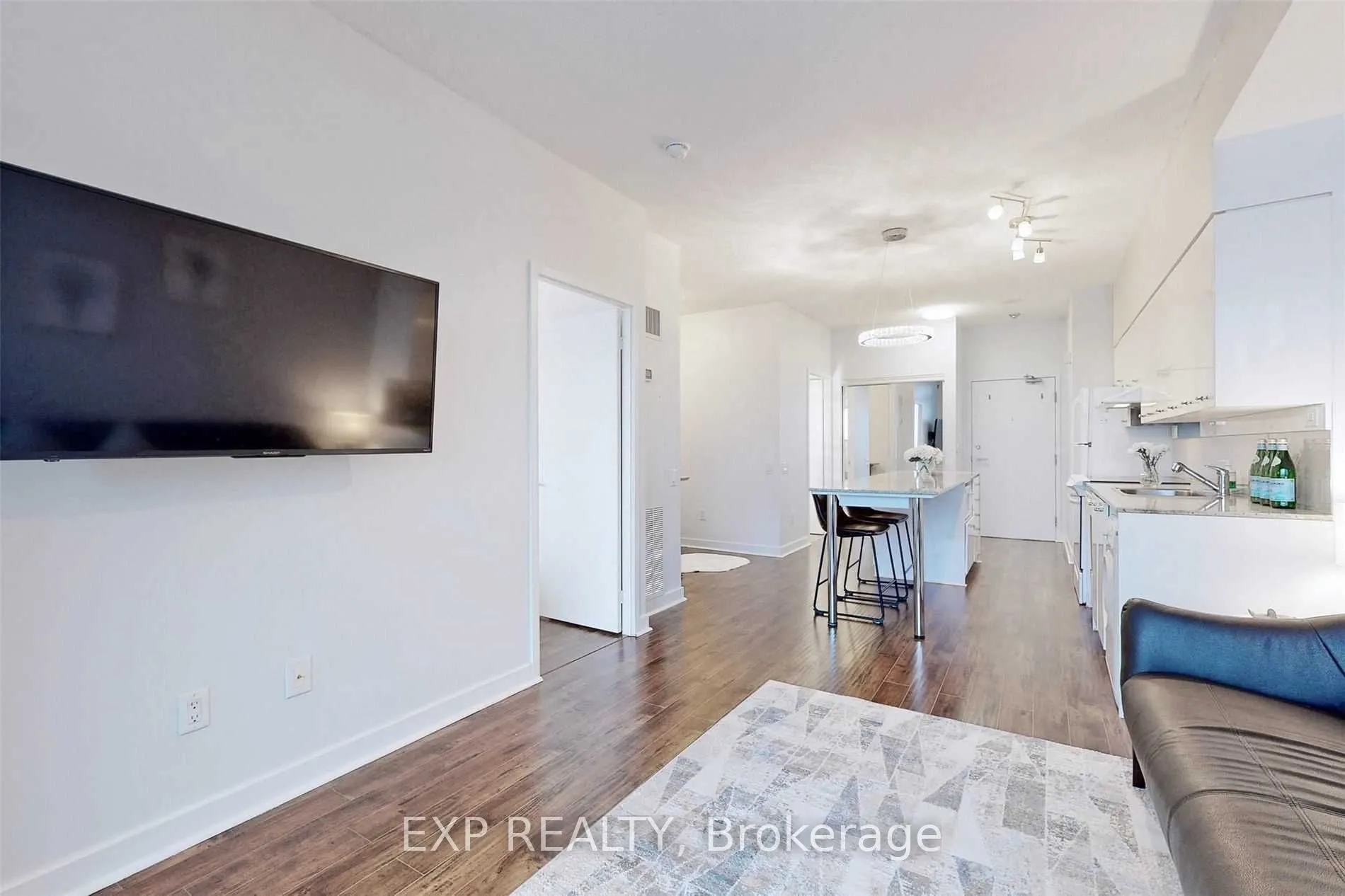 33 Singer Court, #2808