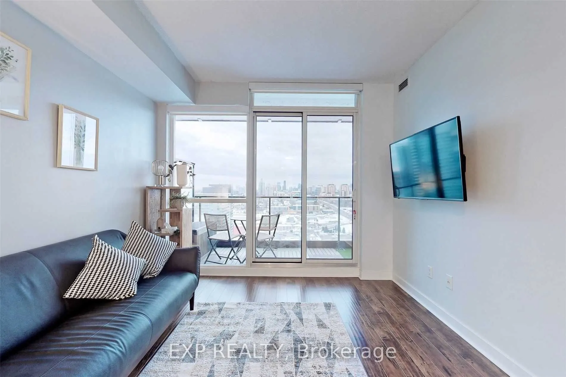 33 Singer Court, #2808