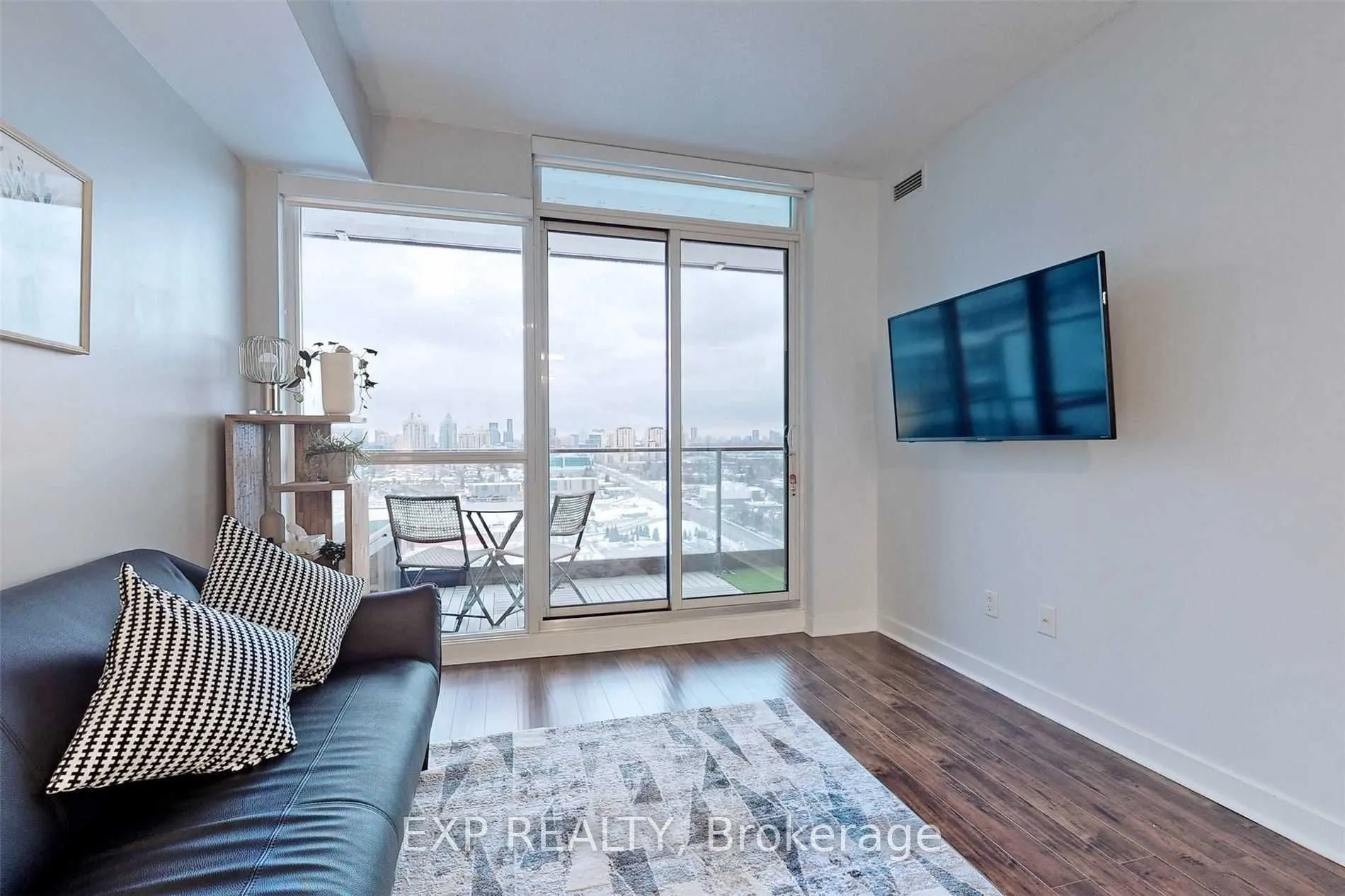 33 Singer Court, #2808