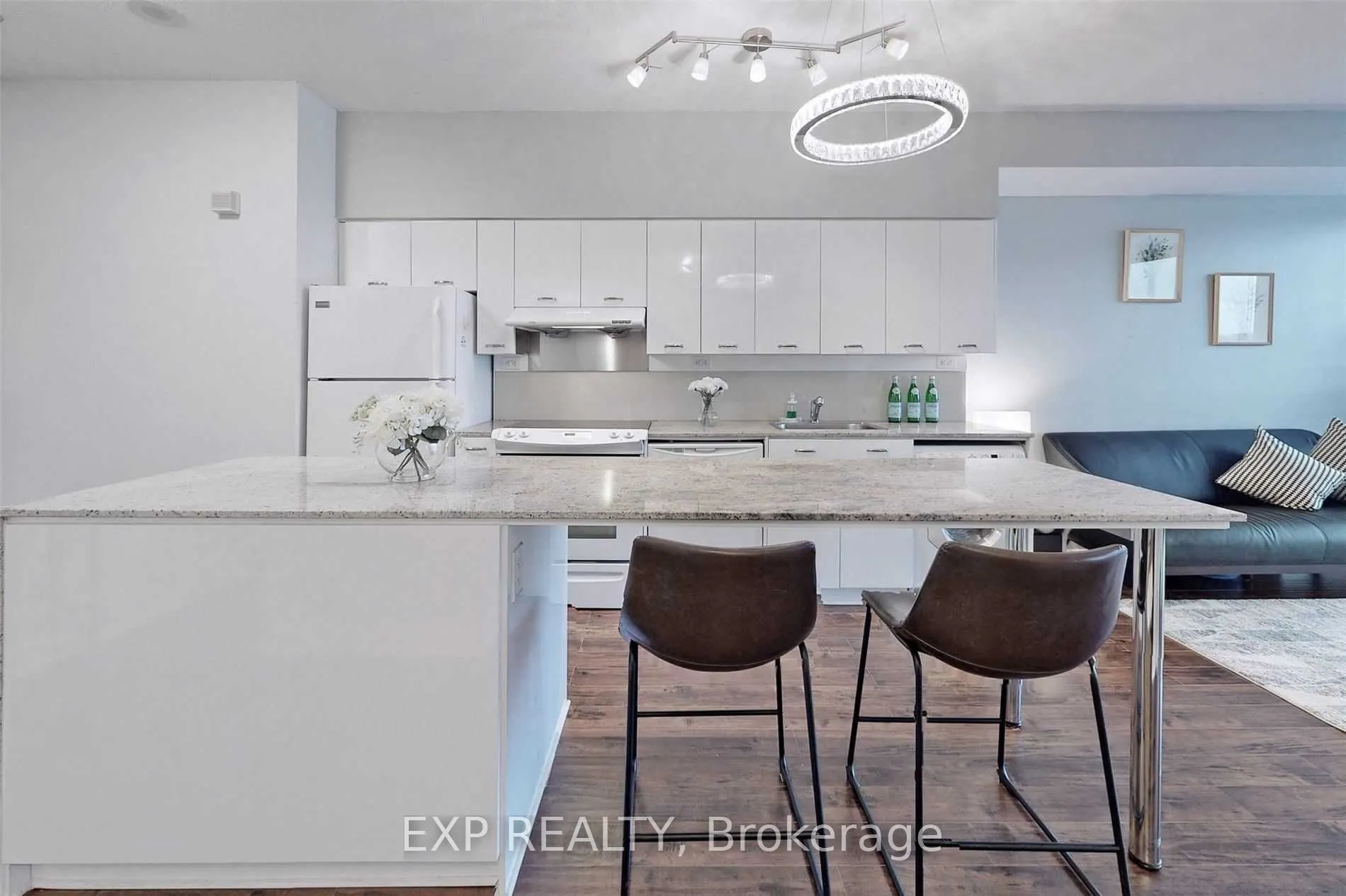 33 Singer Court, #2808