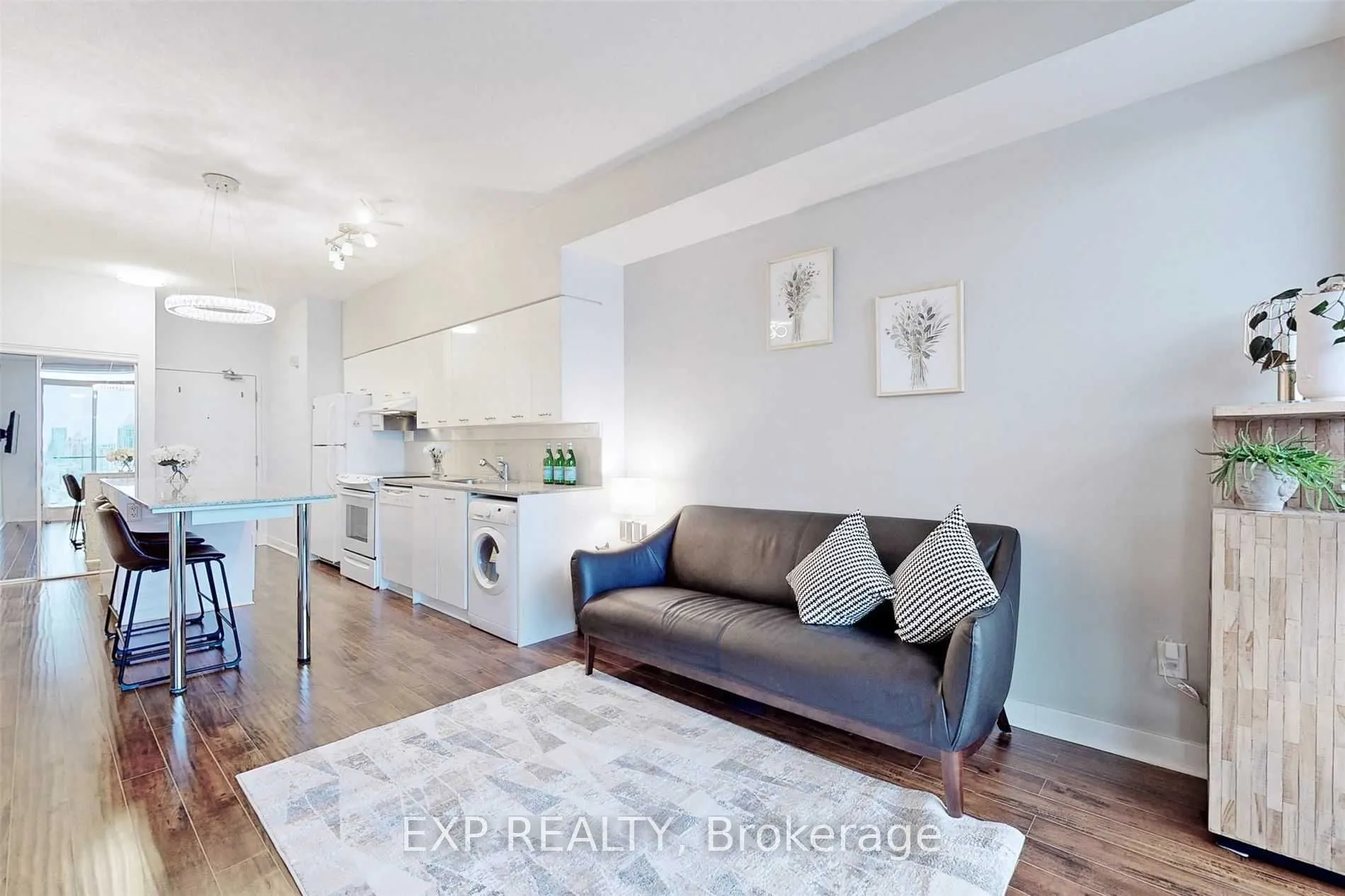 33 Singer Court, #2808